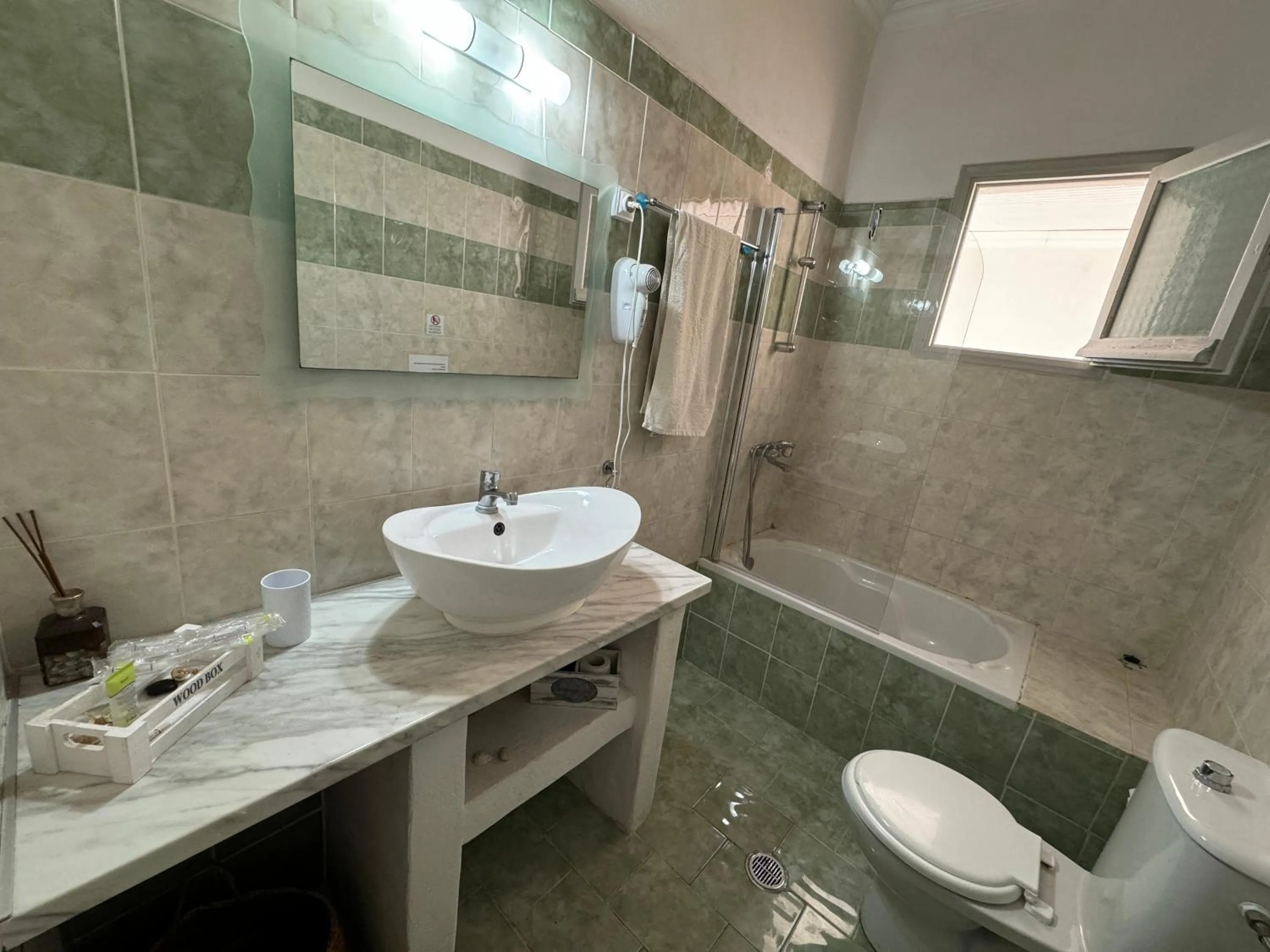 Bathroom in Elves Studios& Apartment's SIDARI