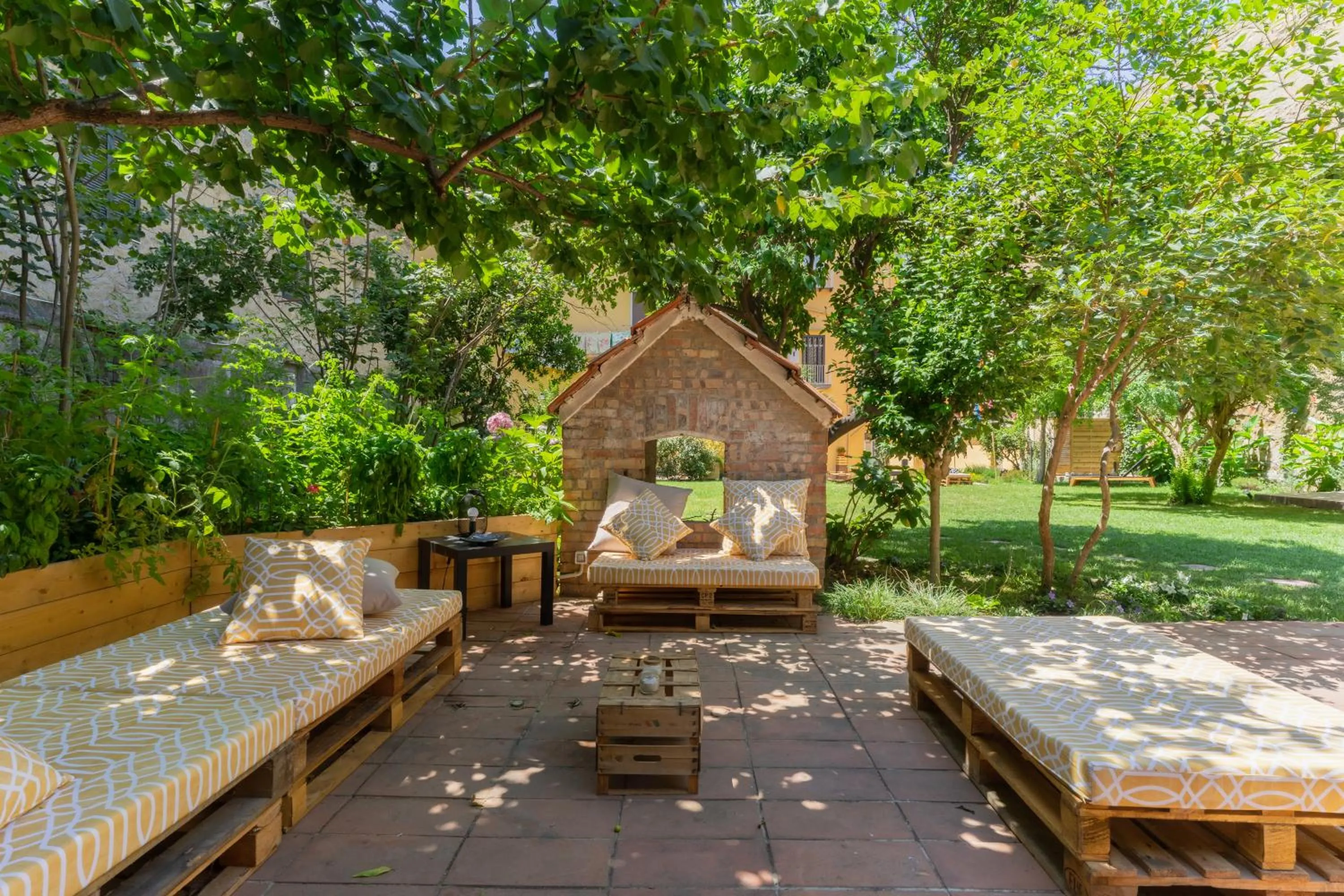 HOPESTEL Secret Garden Napoli