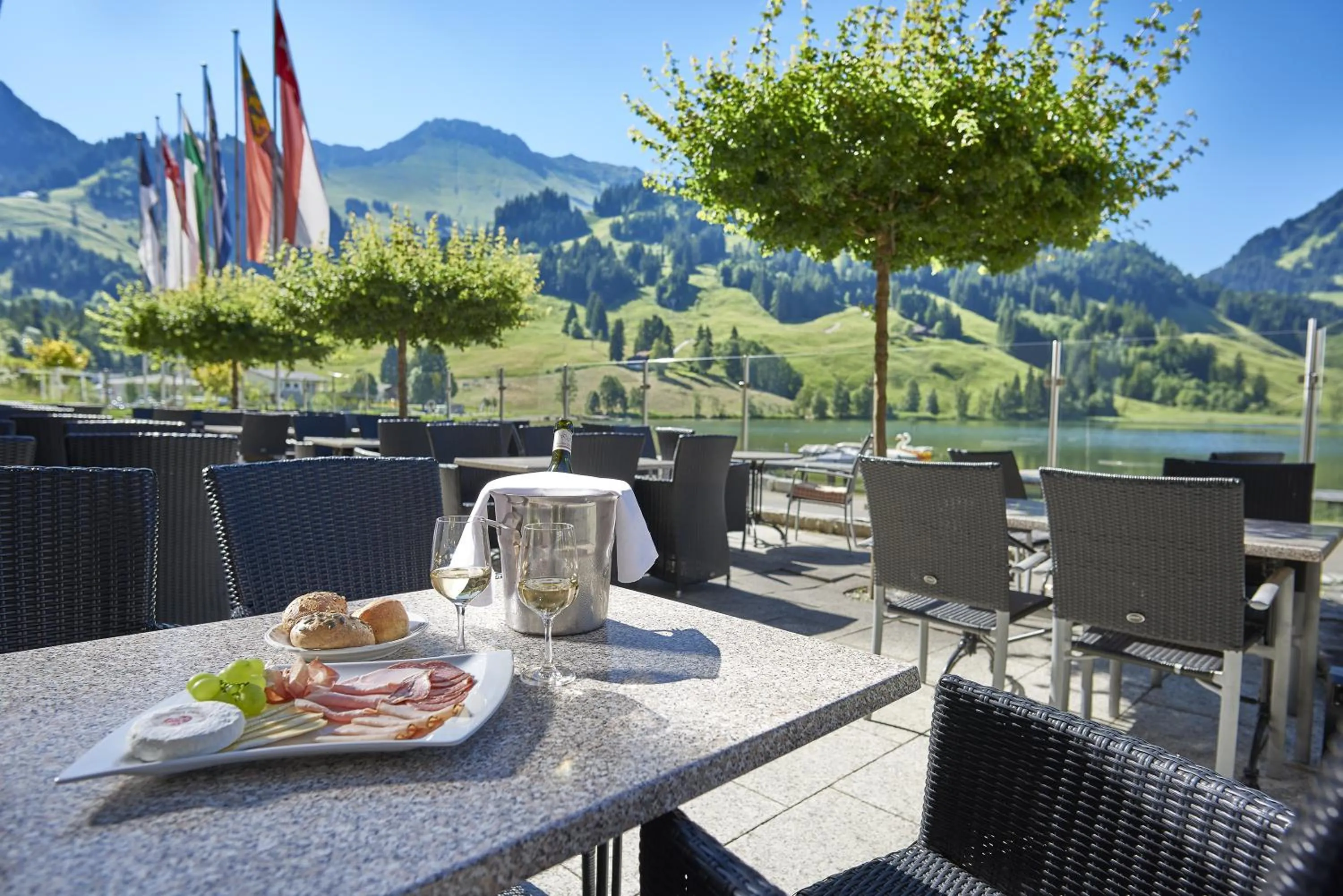 Restaurant/places to eat in Hostellerie am Schwarzsee