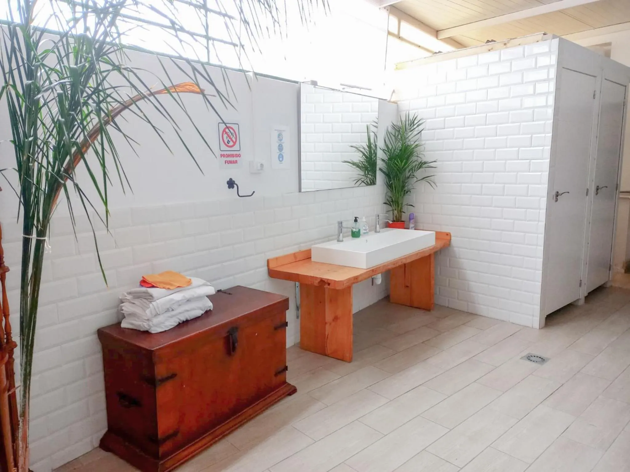 Toilet in Aguere Nest Hostel