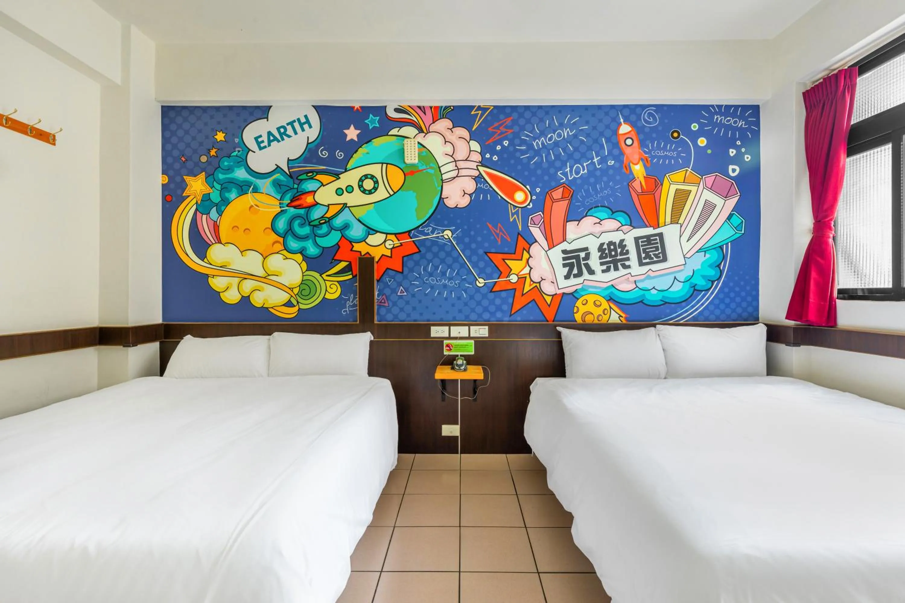 Photo of the whole room, Bed in Forever Happiness Hostel