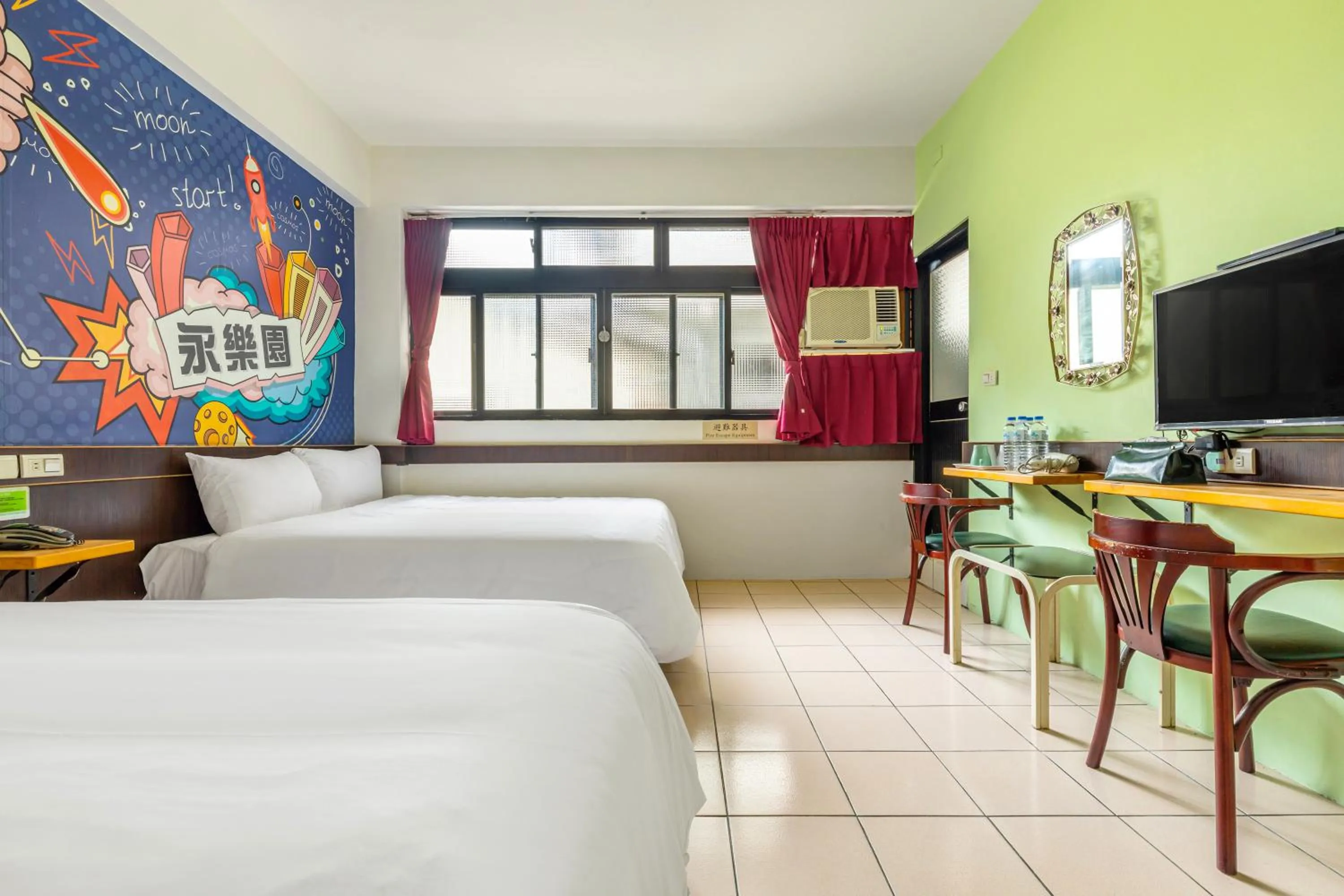 Photo of the whole room in Forever Happiness Hostel