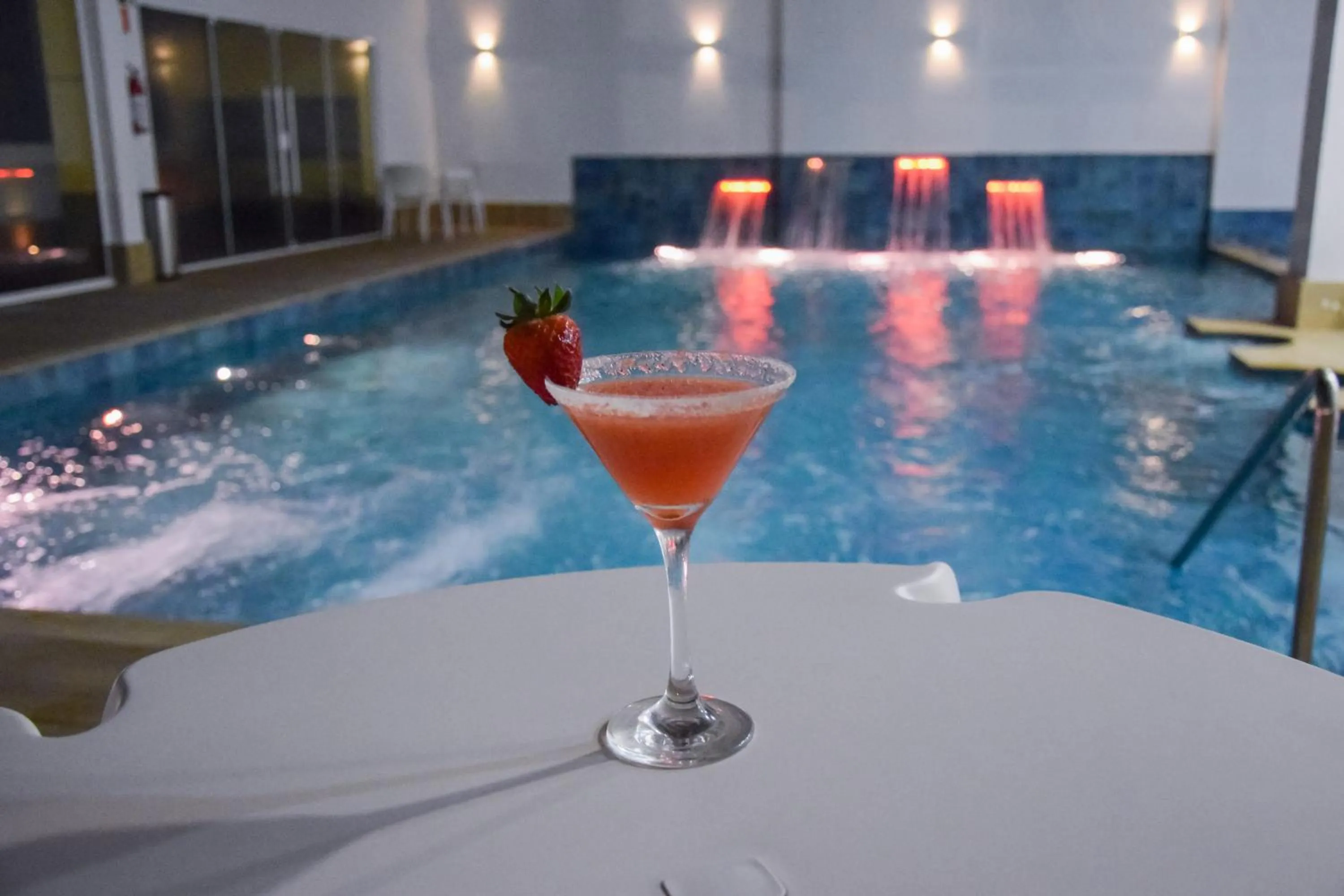 Swimming pool in Travel Inn Hotels Caxias do Sul