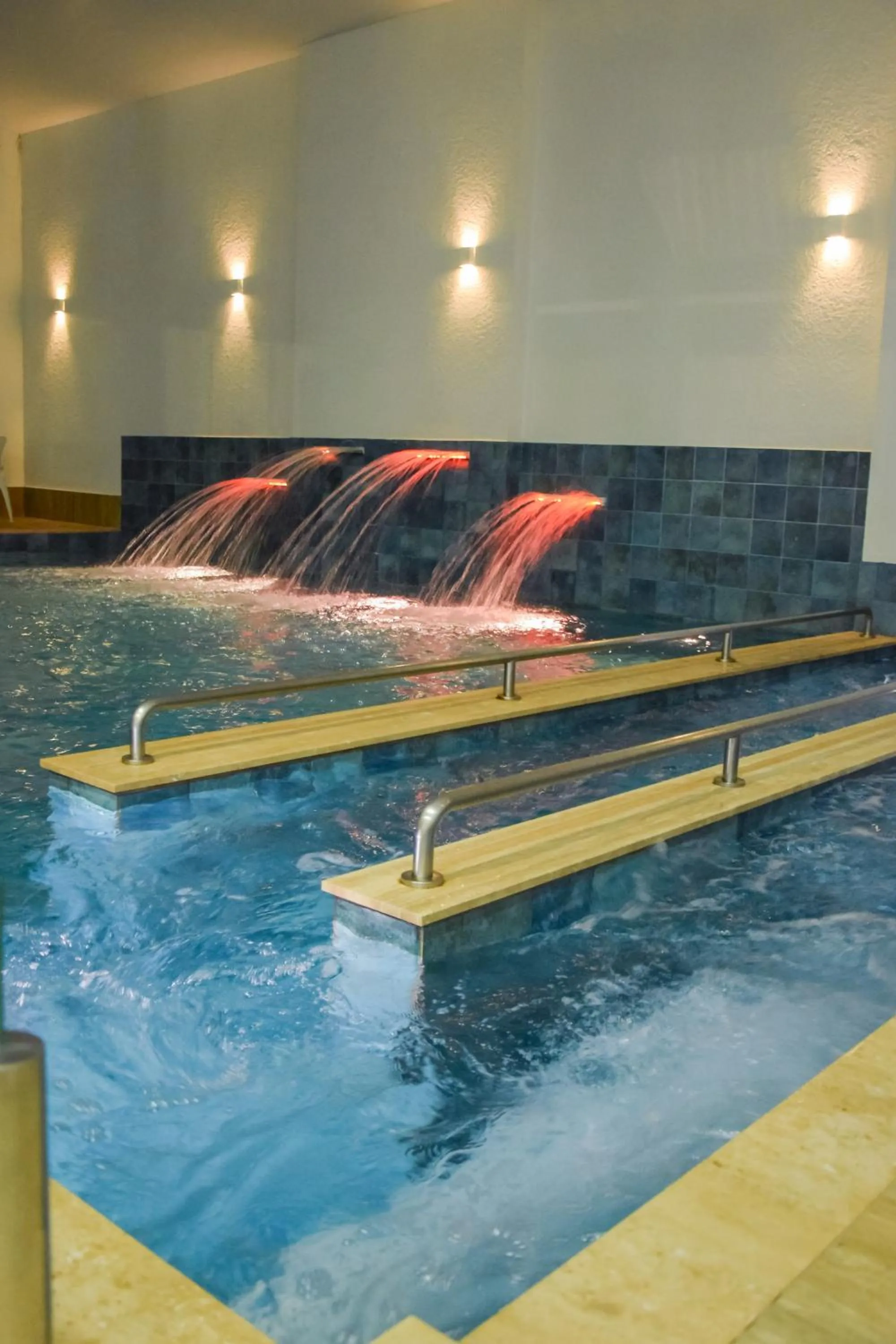 Swimming pool in Travel Inn Hotels Caxias do Sul