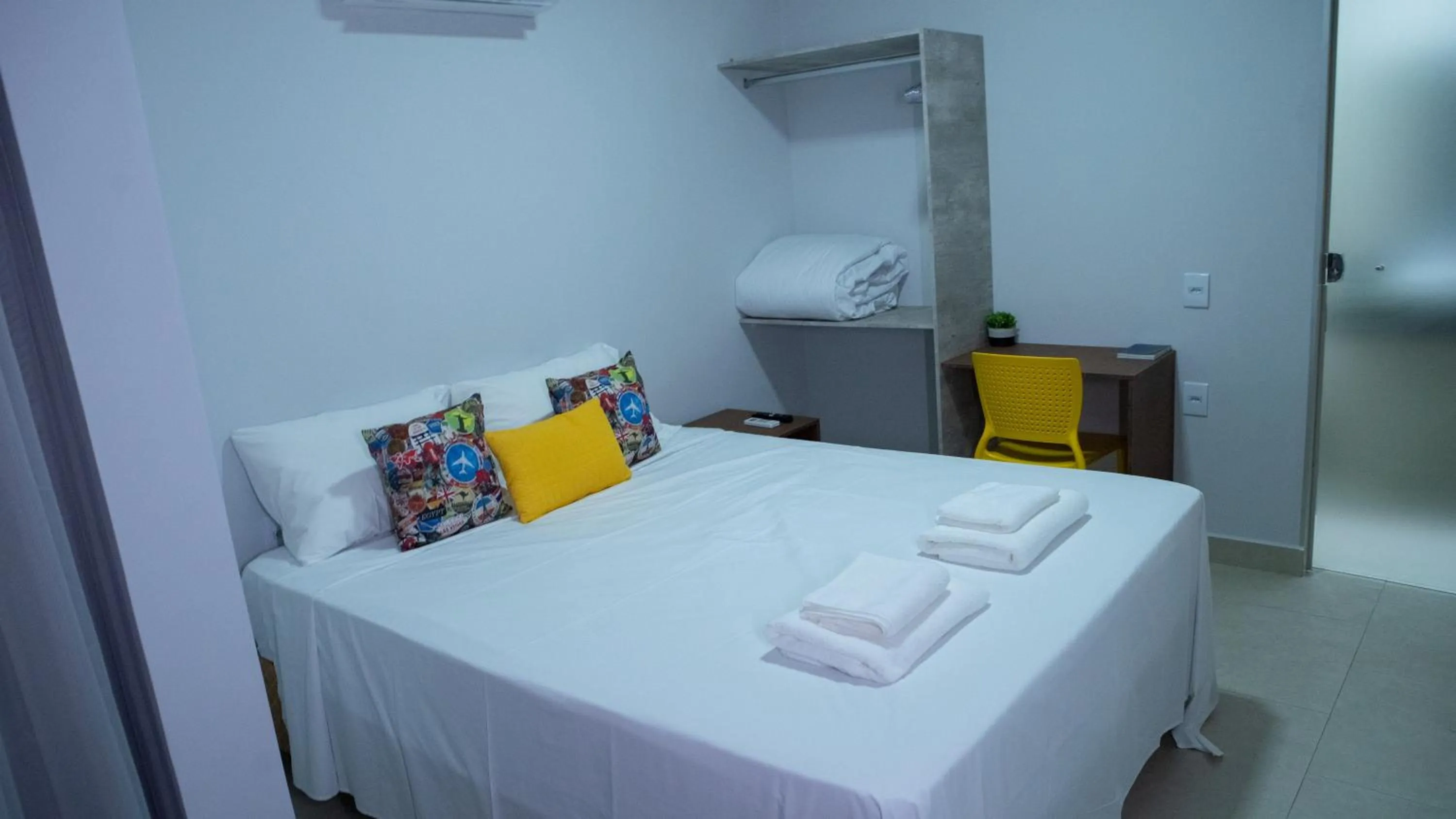 Photo of the whole room, Bed in Aero Inn Hotel