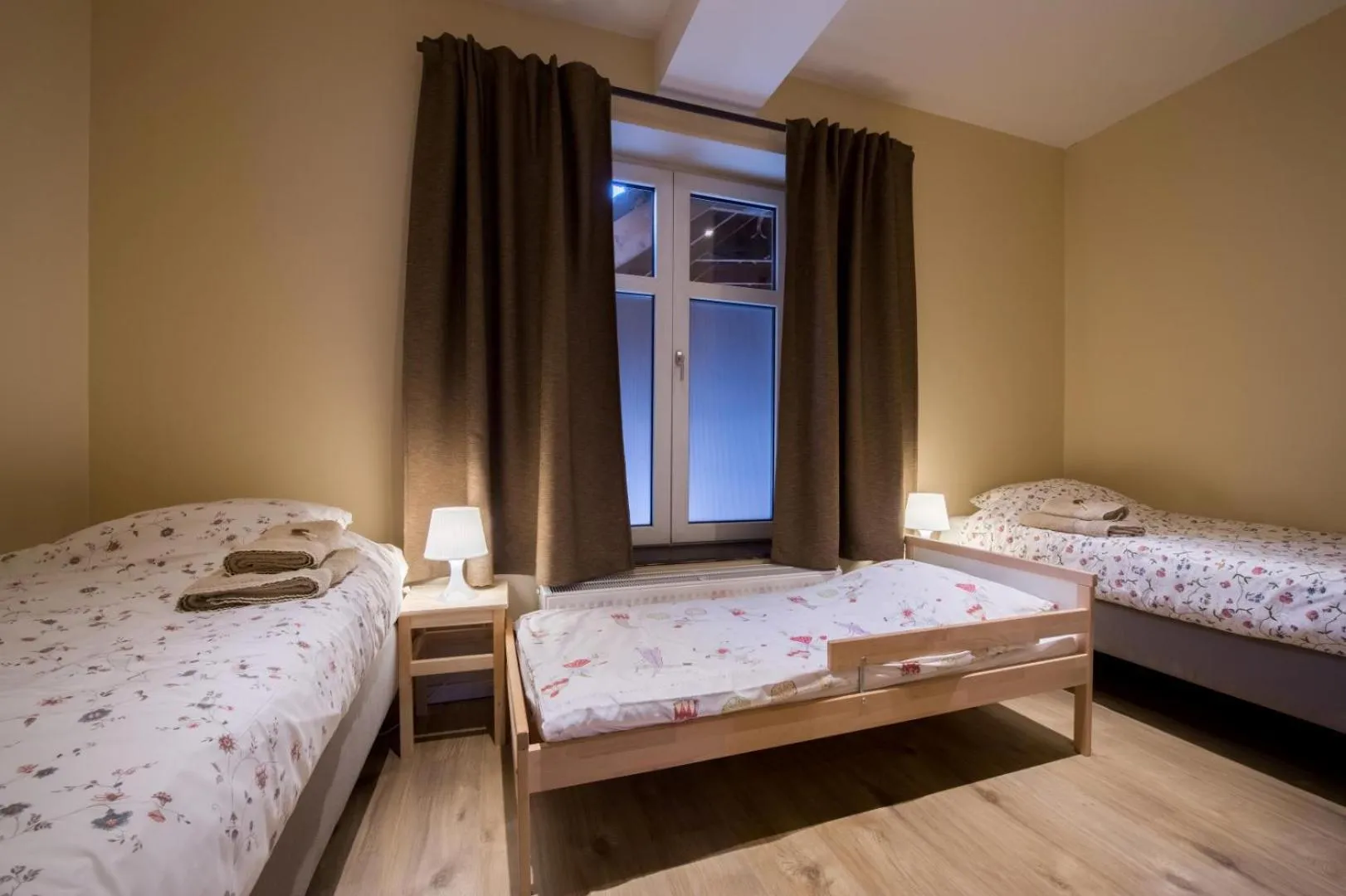 children, Bed in B&B 't Maanhof