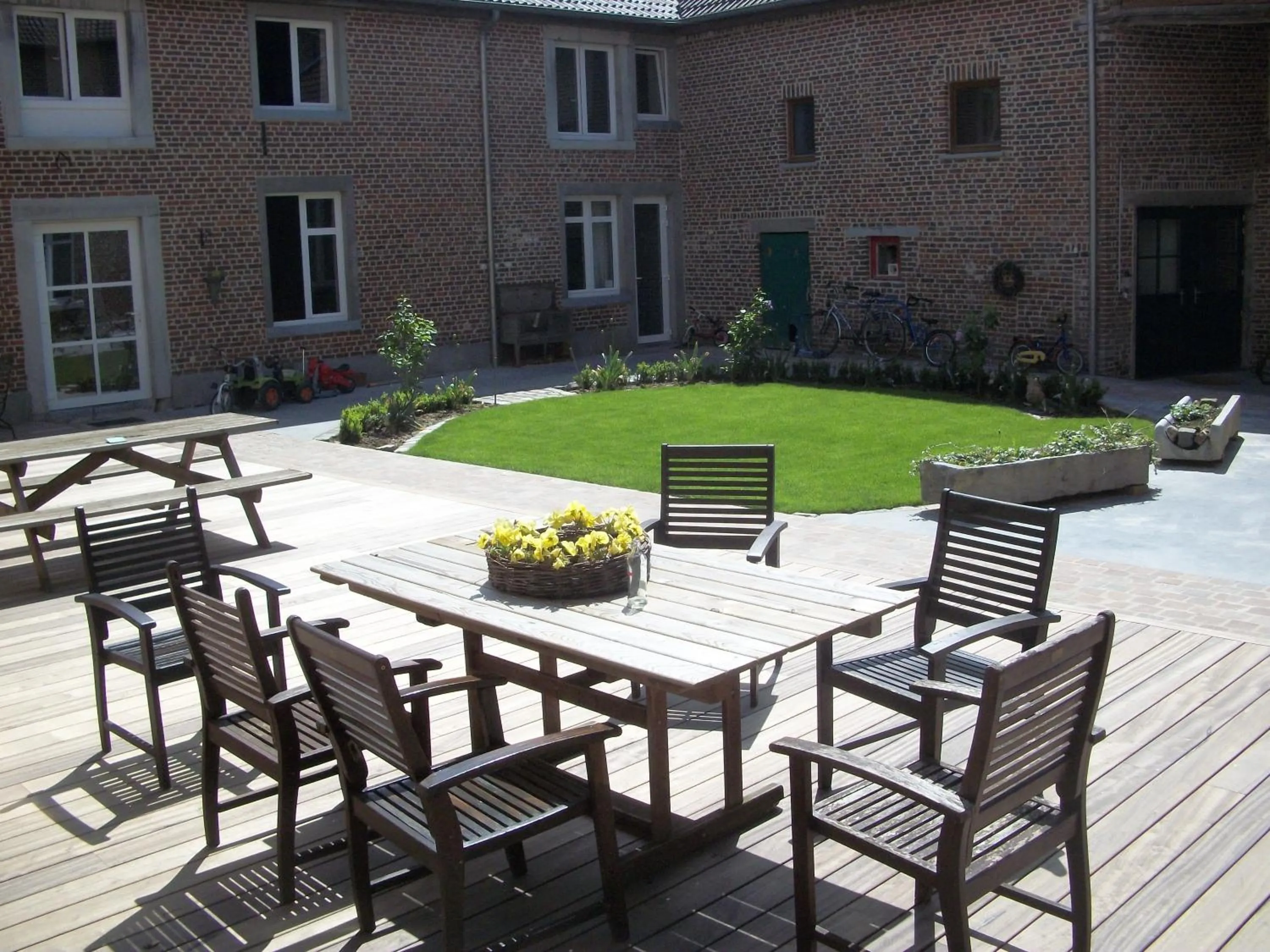 Patio in B&B 't Maanhof