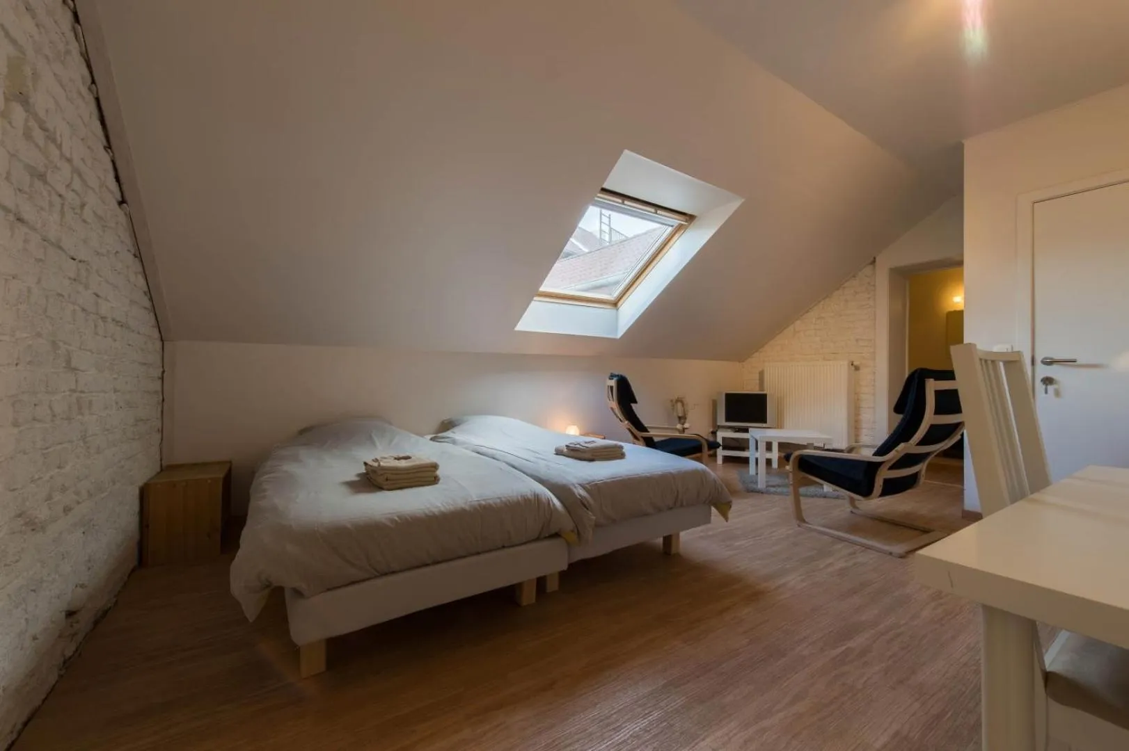 Photo of the whole room, Bed in B&B 't Maanhof