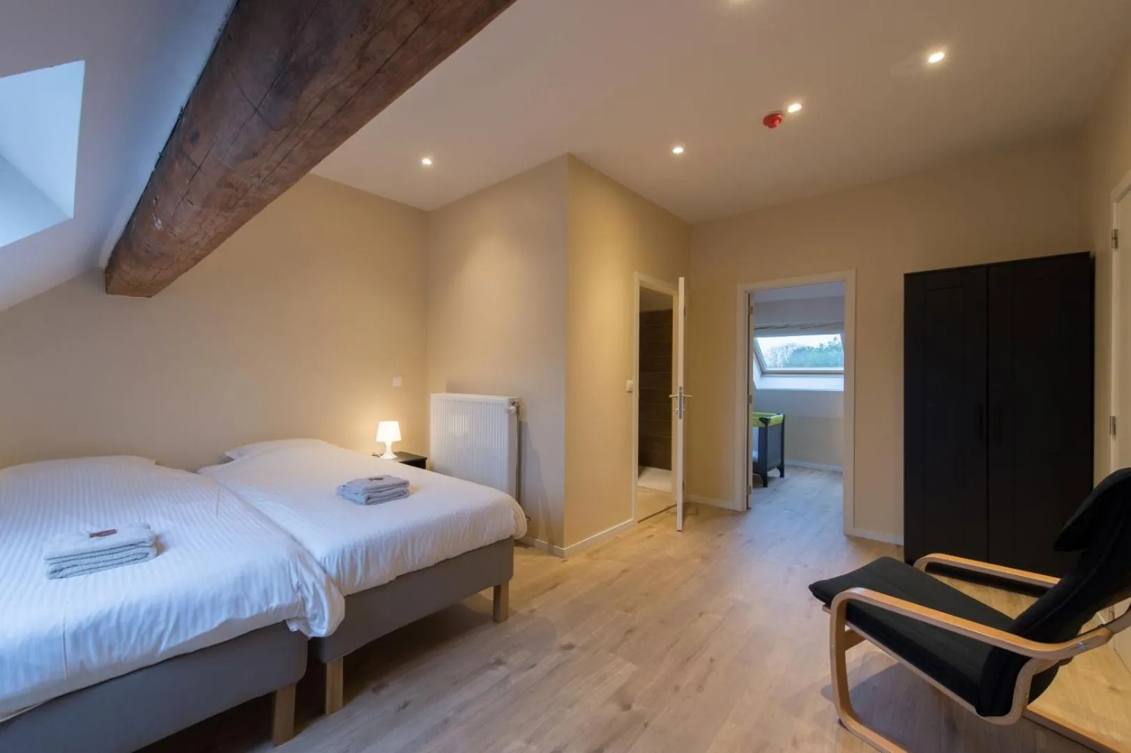 Photo of the whole room, Bed in B&B 't Maanhof