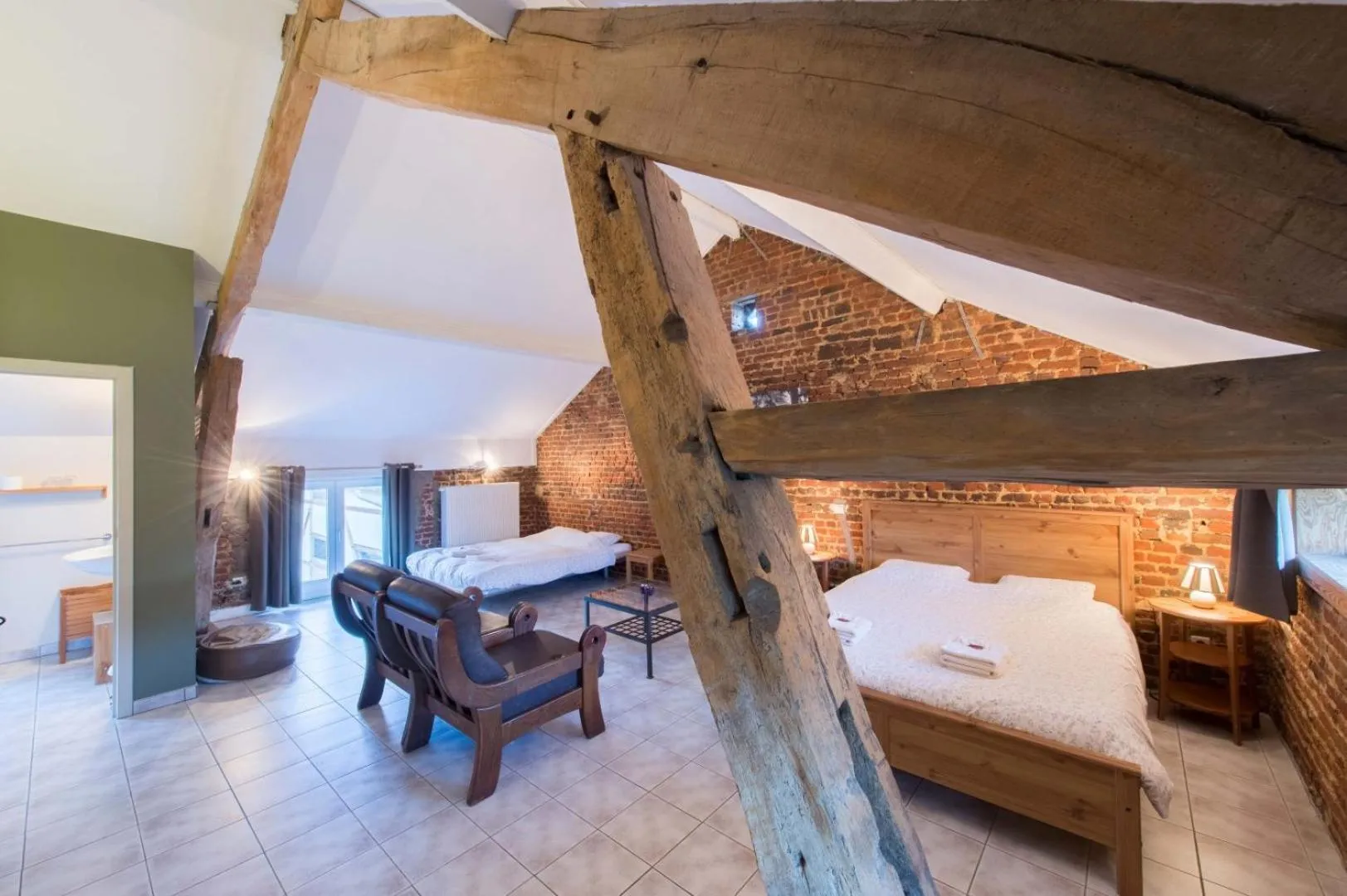 Photo of the whole room, Bed in B&B 't Maanhof