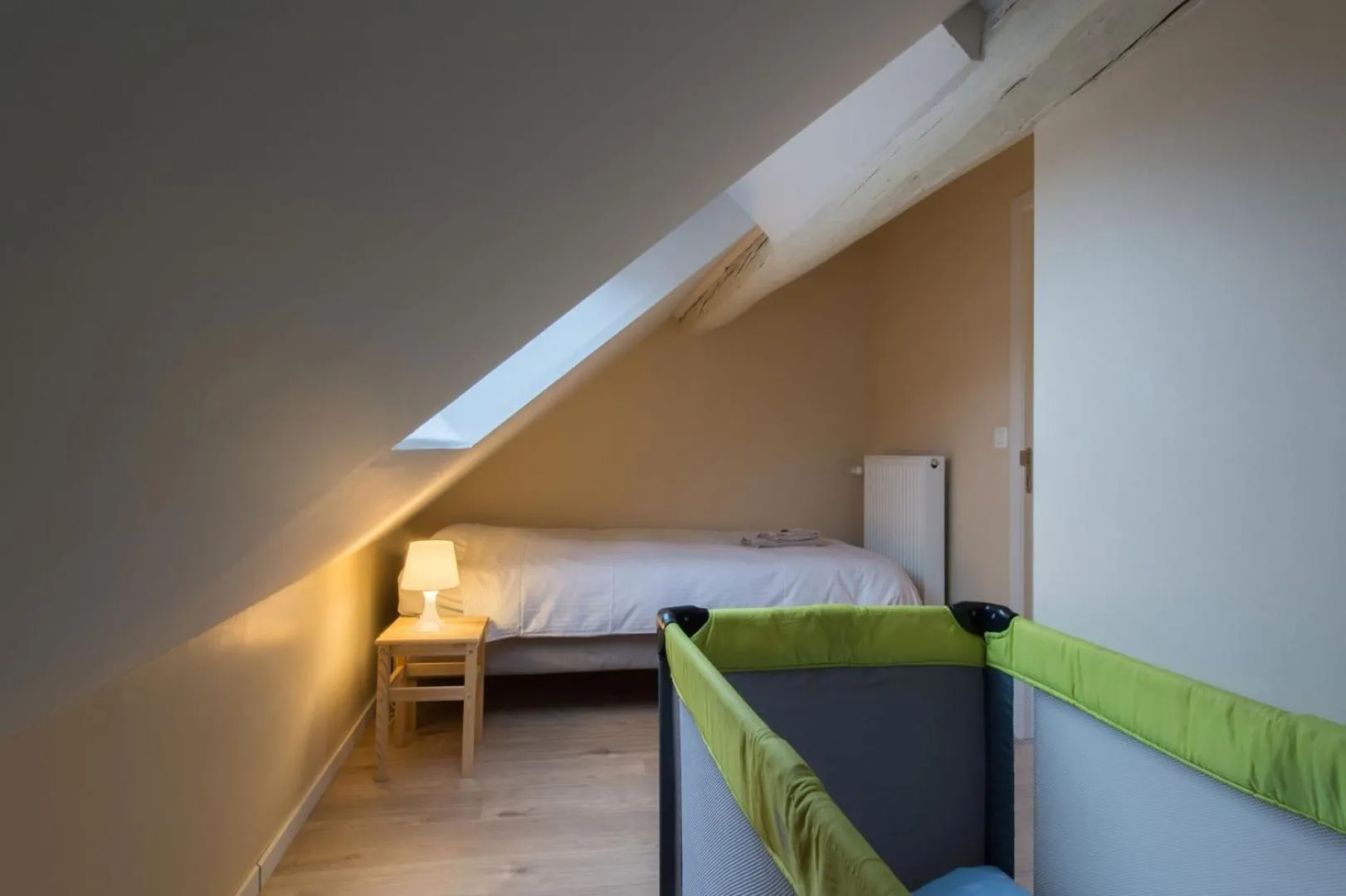 children, Bed in B&B 't Maanhof