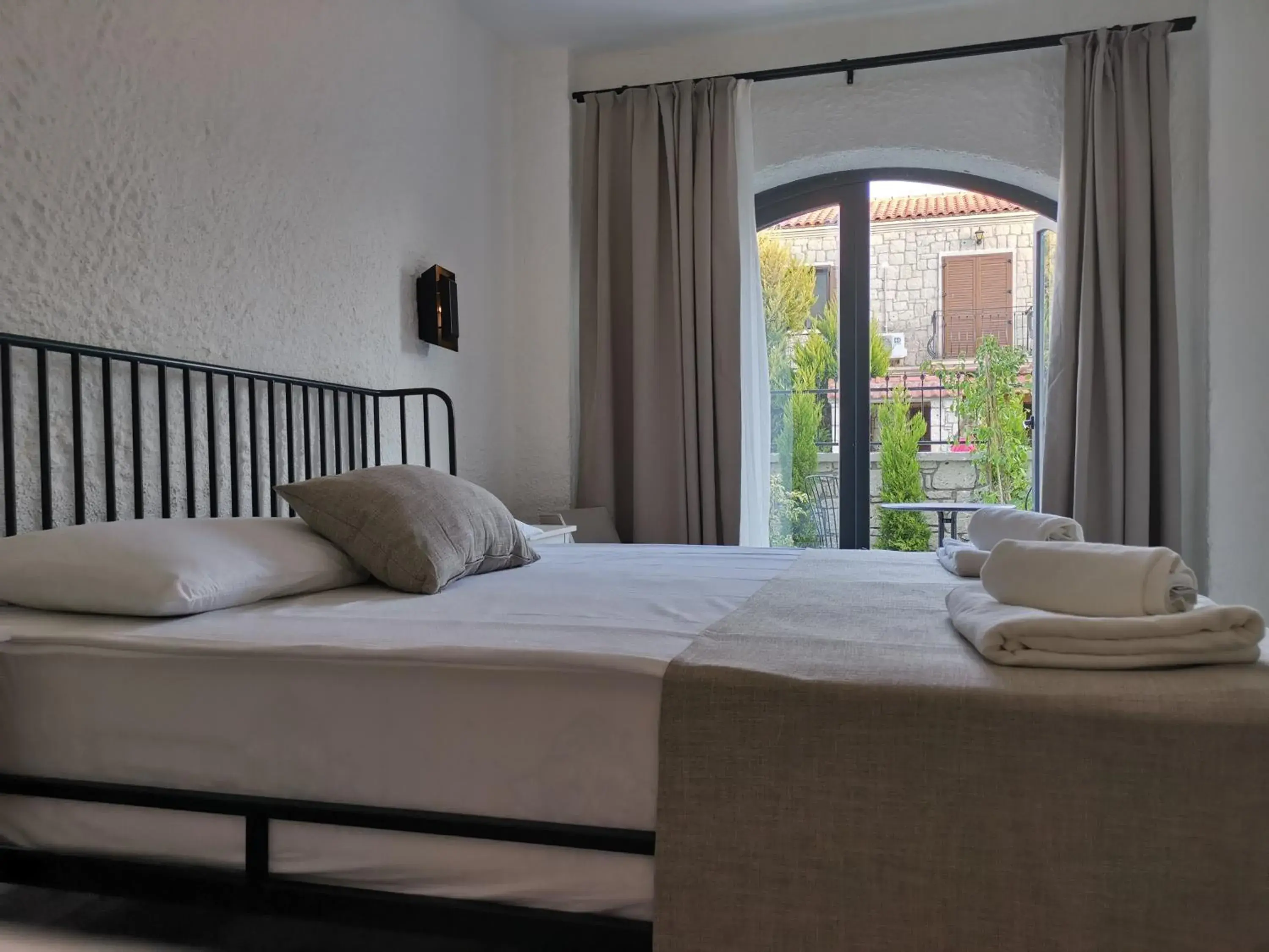 Double Room in CEMAL ALAÇATI BUTİK HOTEL Double Room in CEMAL ALAÇATI BUTİK HOTEL