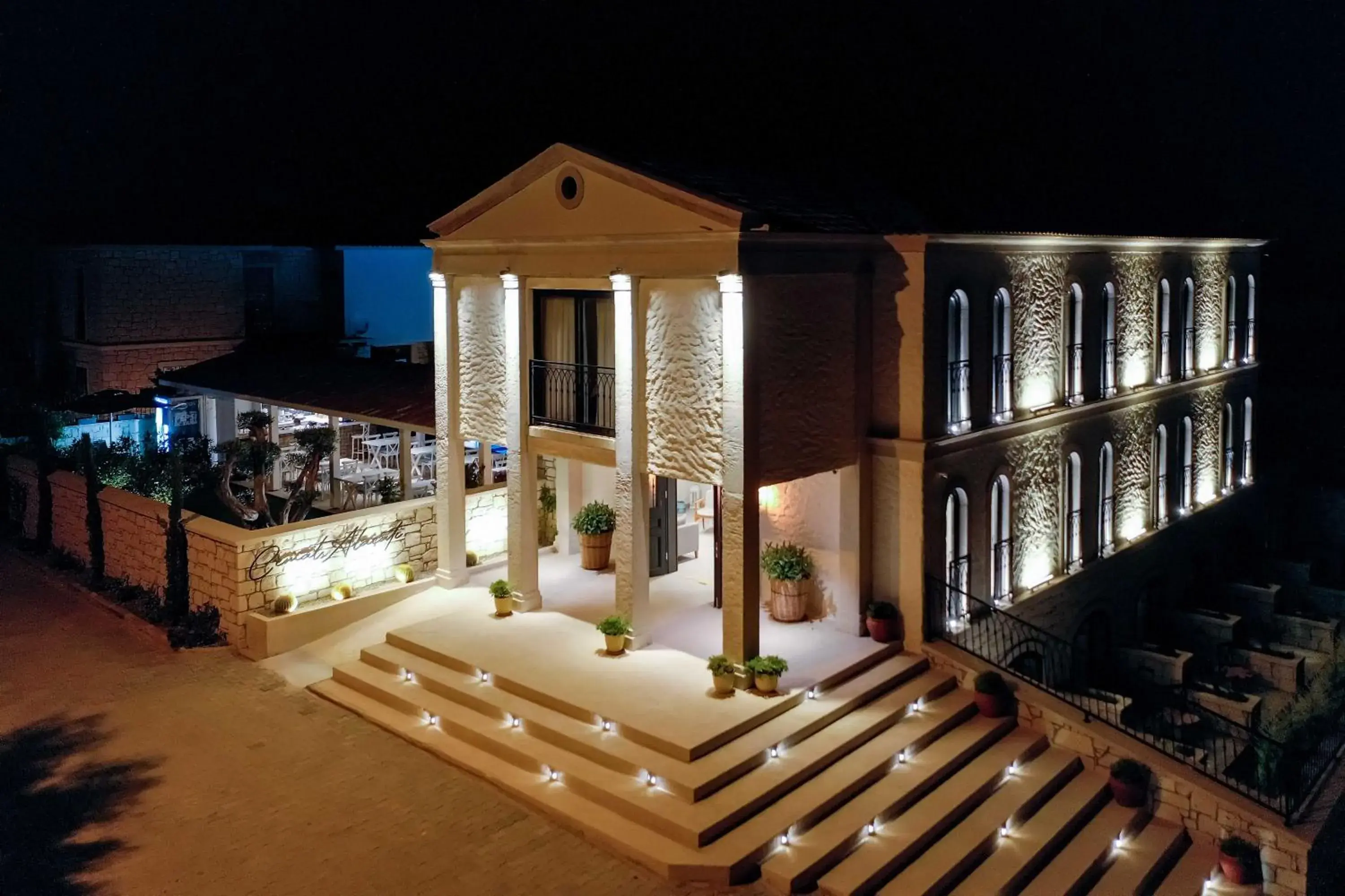 CEMAL ALAÇATI BUTİK HOTEL CEMAL ALAÇATI BUTİK HOTEL
