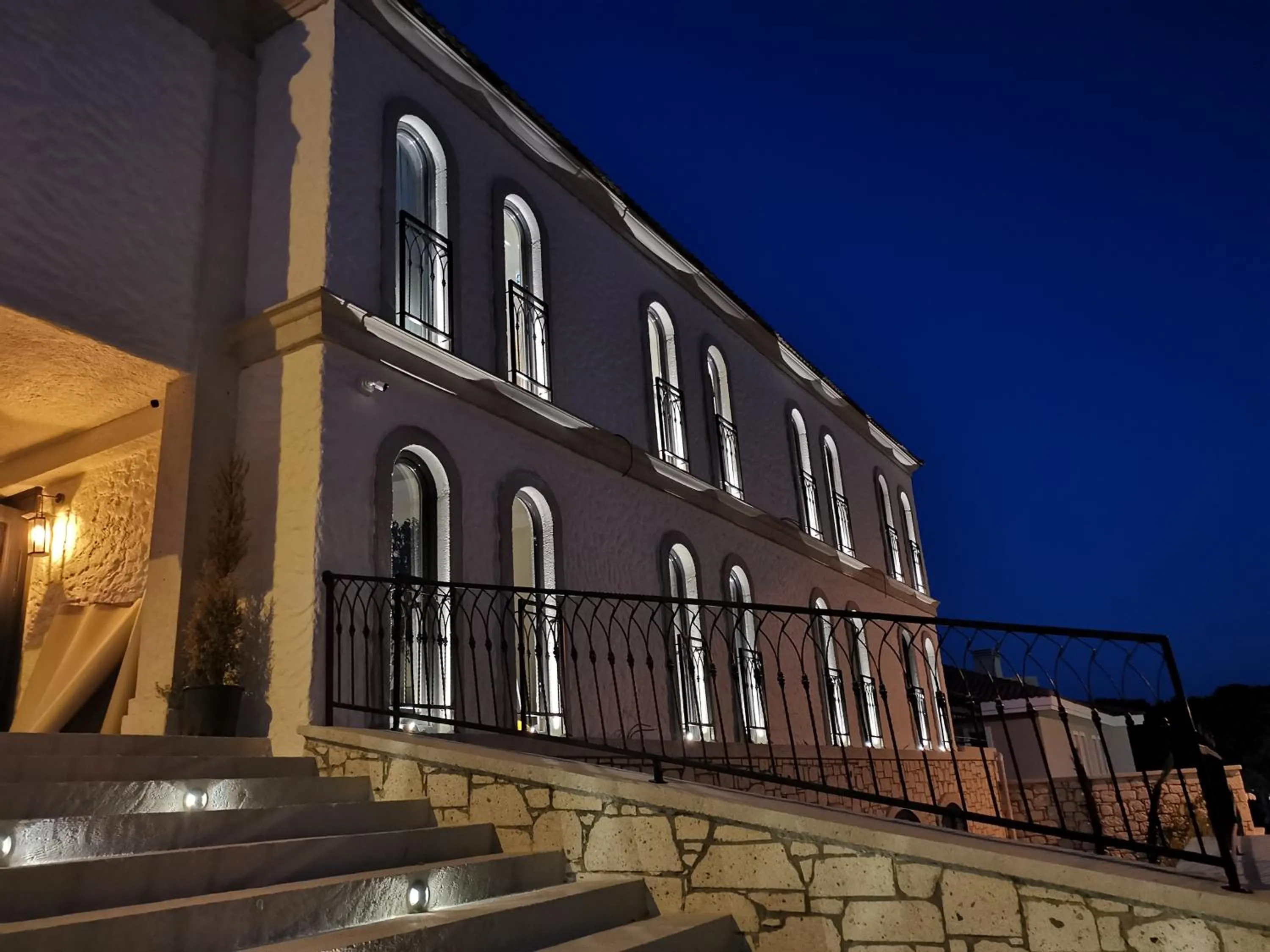 CEMAL ALAÇATI BUTİK HOTEL