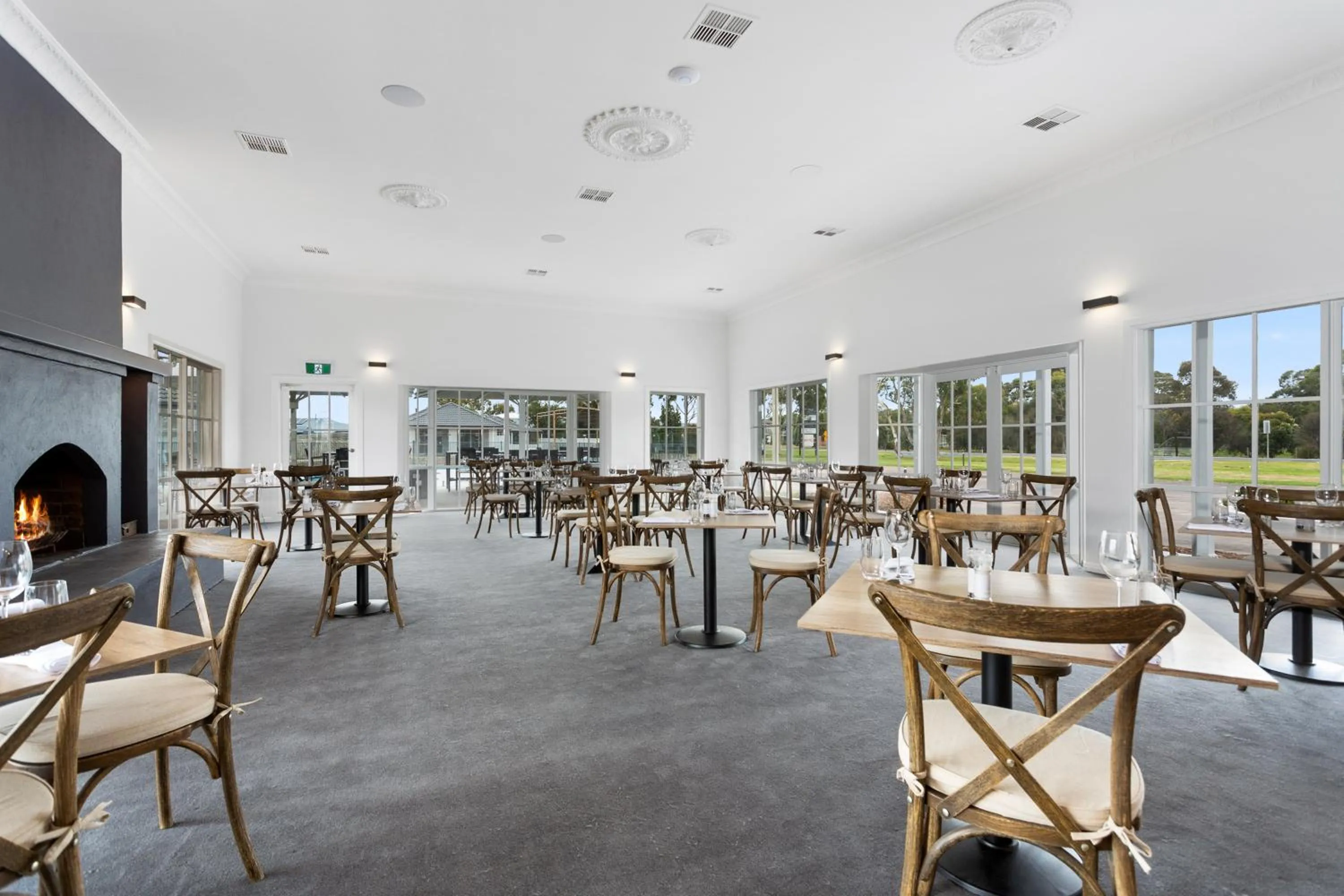 Restaurant/places to eat in Sanctuary Inn on Westernport