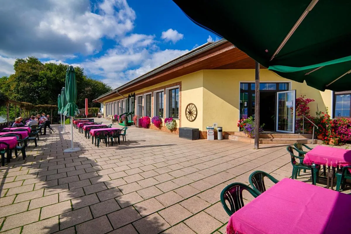 Restaurant/places to eat in Elbterrassen zu Brambach