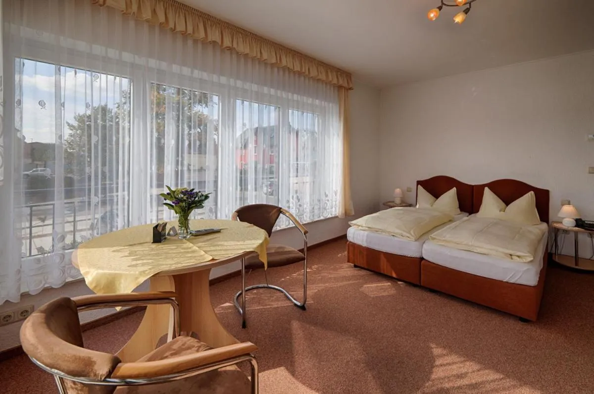 Photo of the whole room, Bed in Elbterrassen zu Brambach