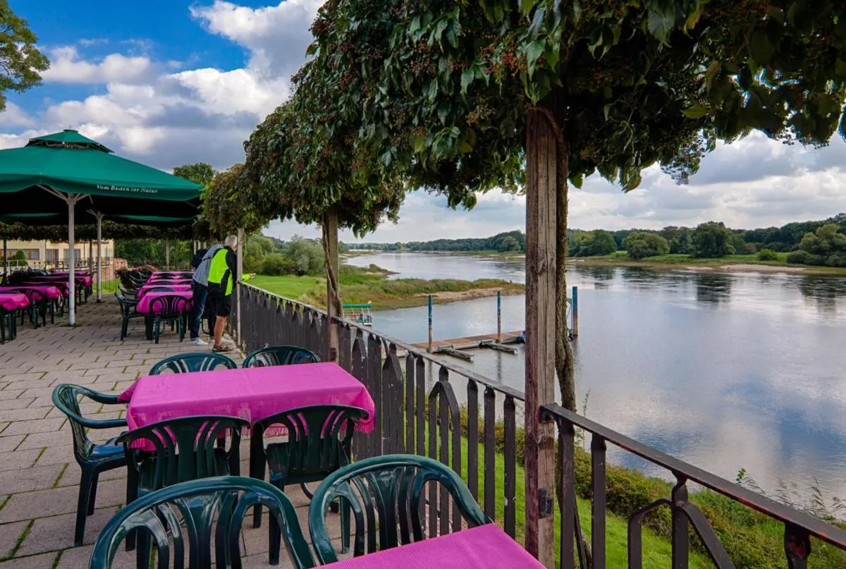 Restaurant/places to eat in Elbterrassen zu Brambach