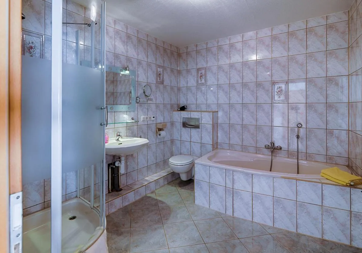 Bathroom in Elbterrassen zu Brambach