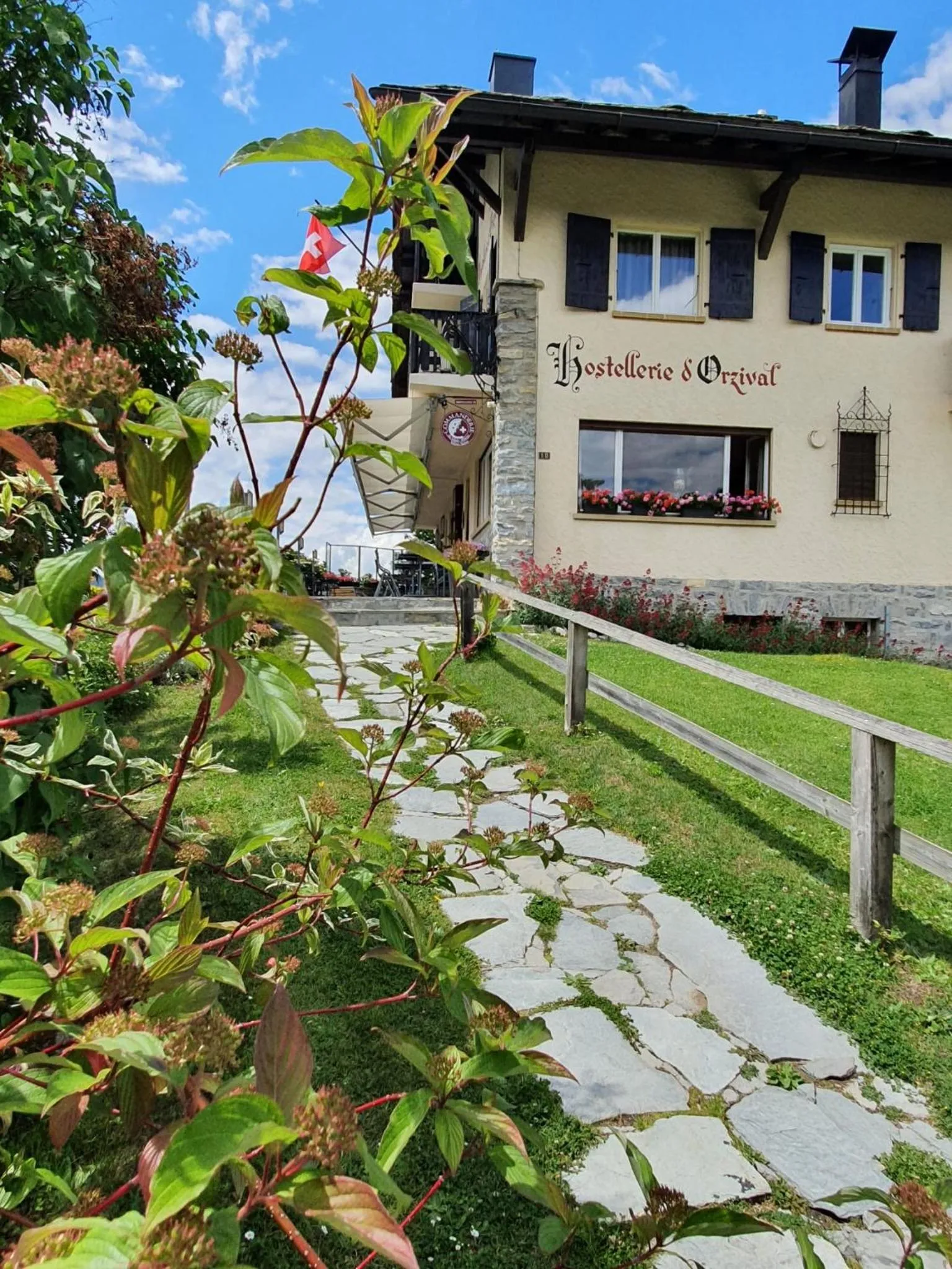 Property building in Hostellerie d'Orzival