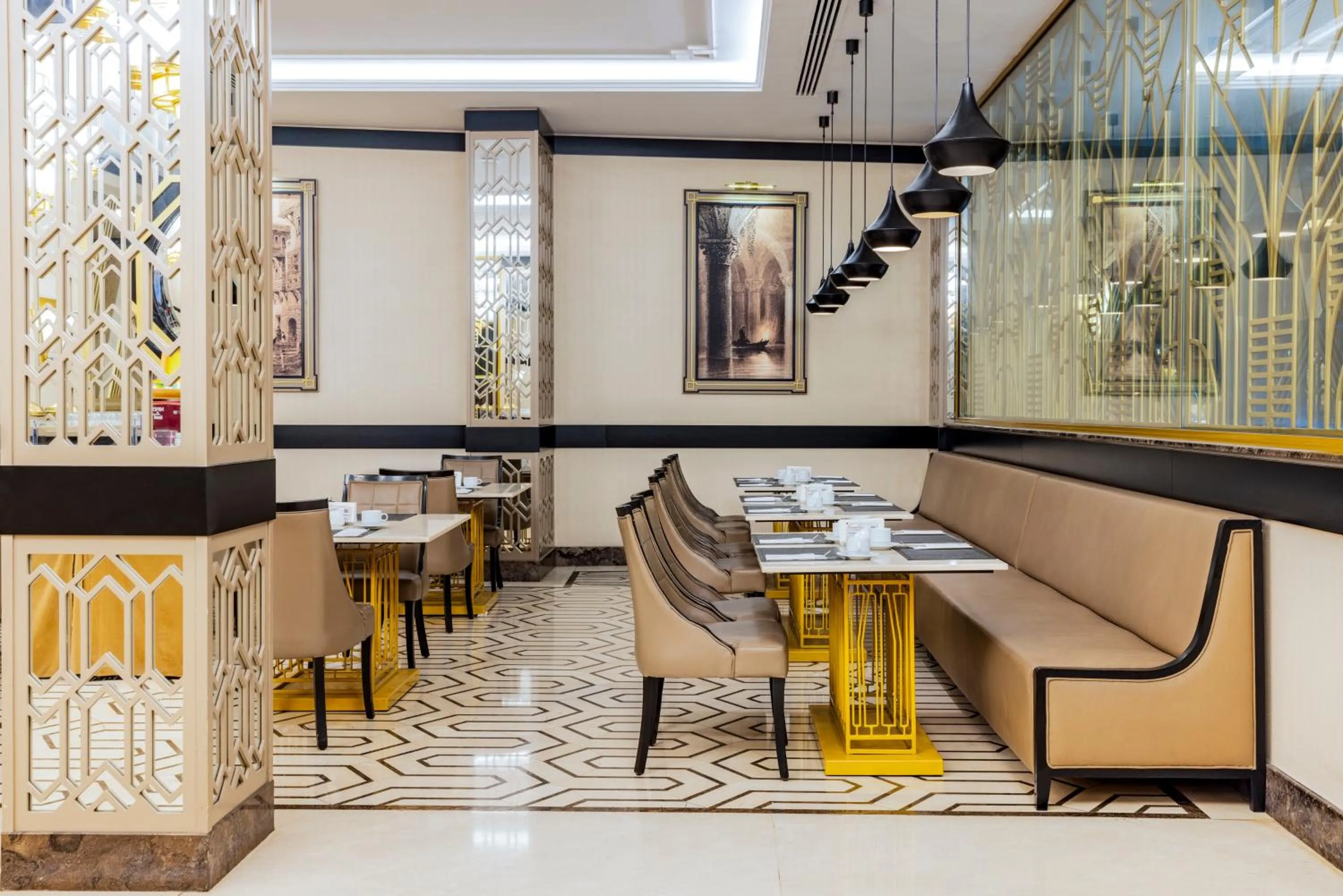 Restaurant/places to eat in Ramada by Wyndham Istanbul Golden Horn