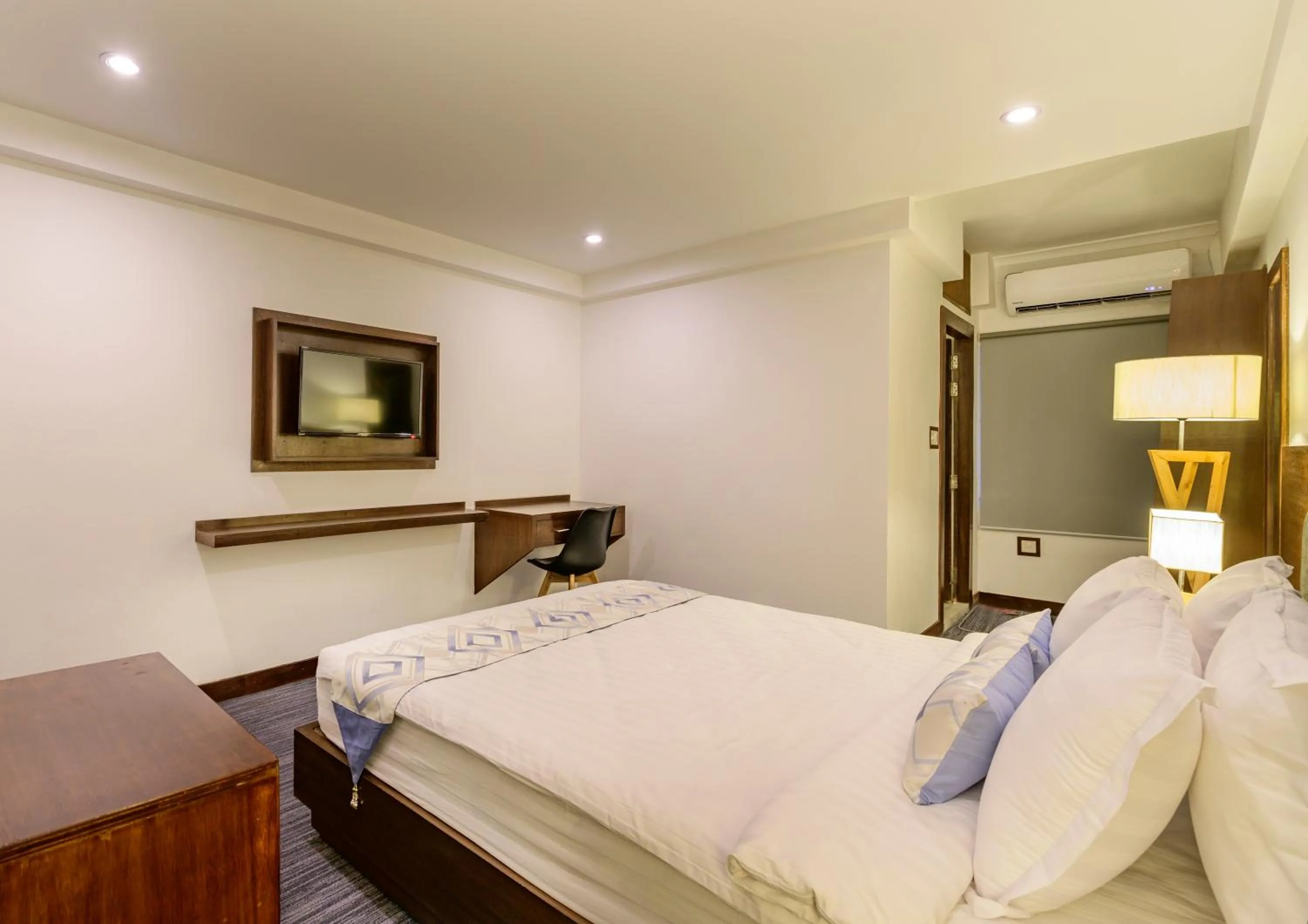 Bedroom, Bed in Hotel Zakaria International