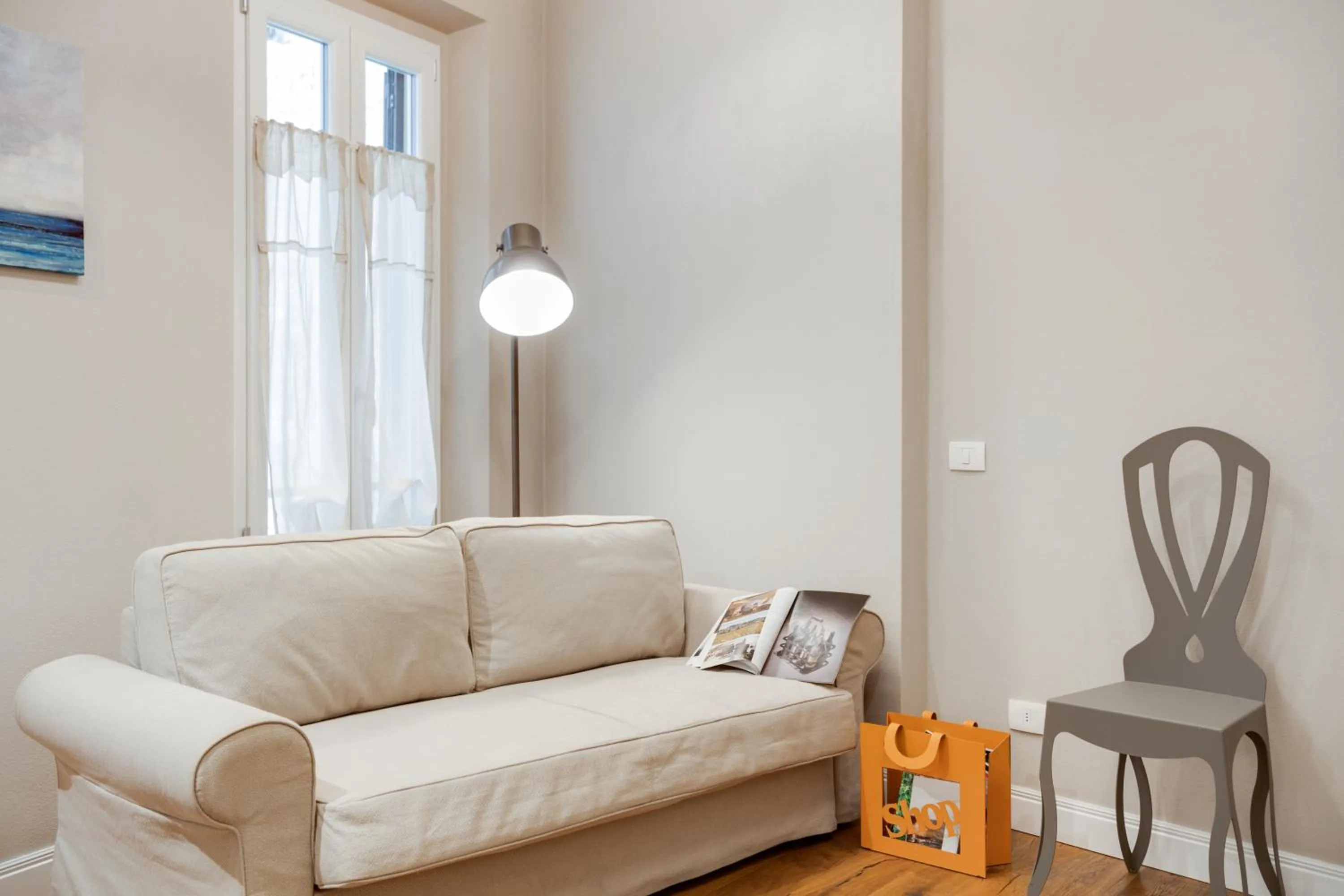 Living room in GuestHost - Palazzo Pitti & Ponte Vecchio Cozy Flat