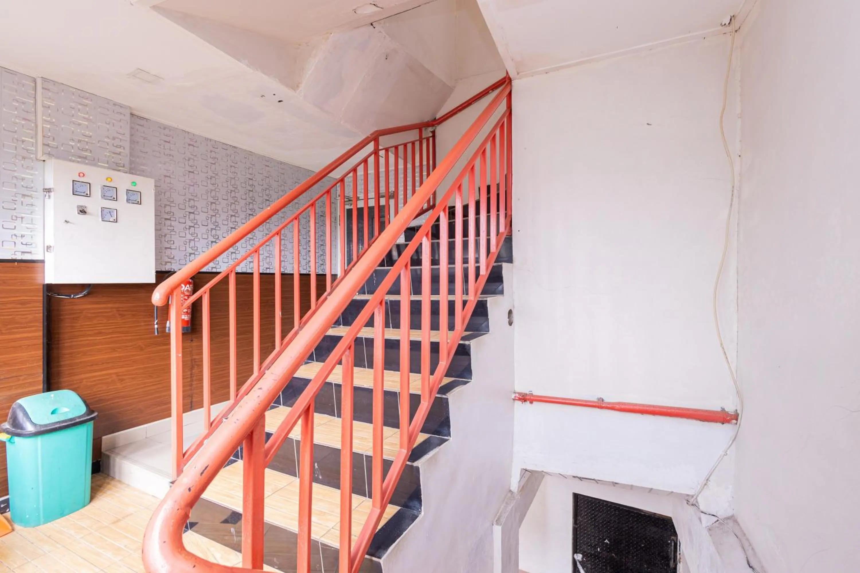 Property building in Alfa Guesthouse Serpong Mitra RedDoorz