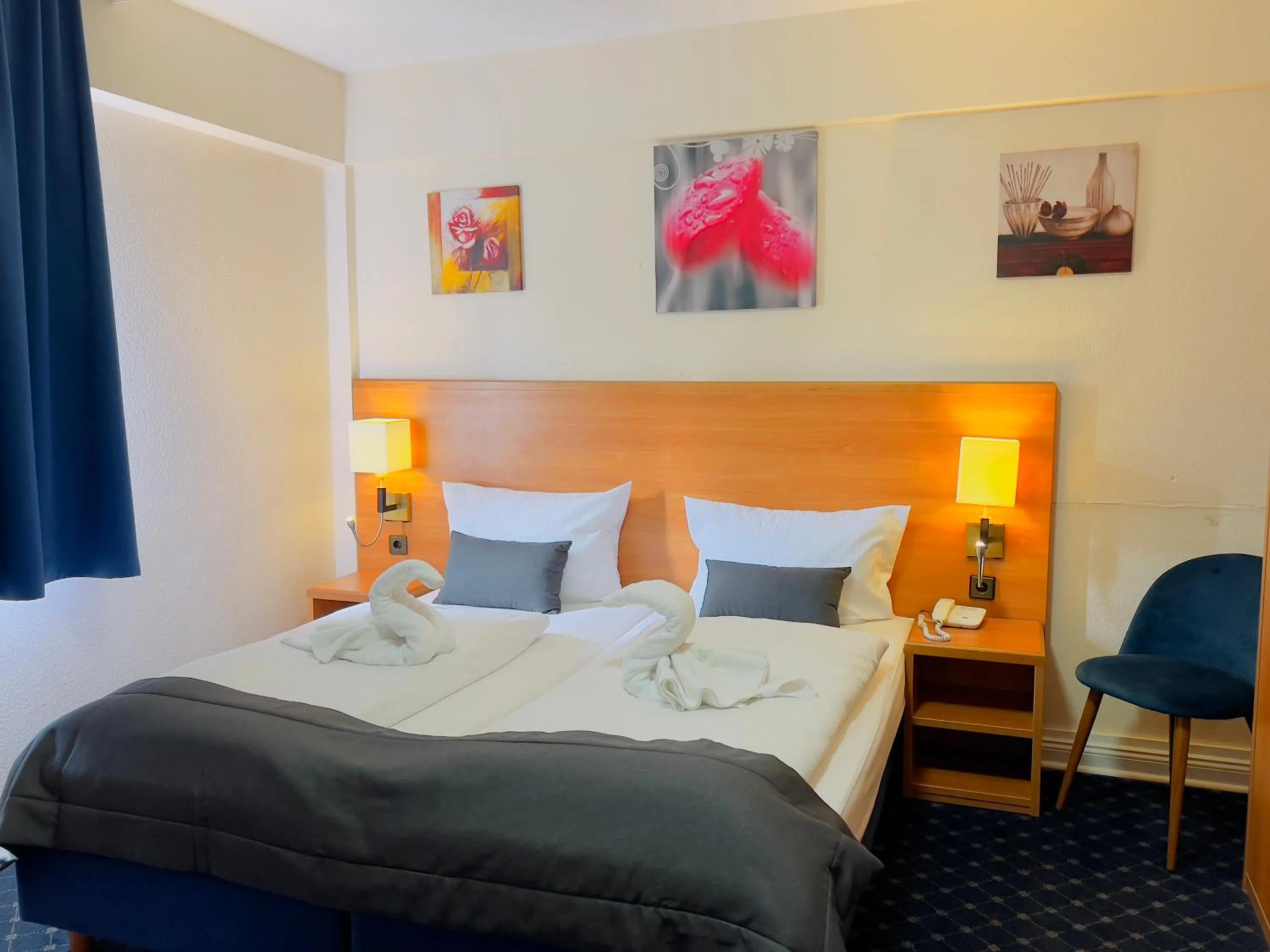 Bed in Elbbrücken Hotel