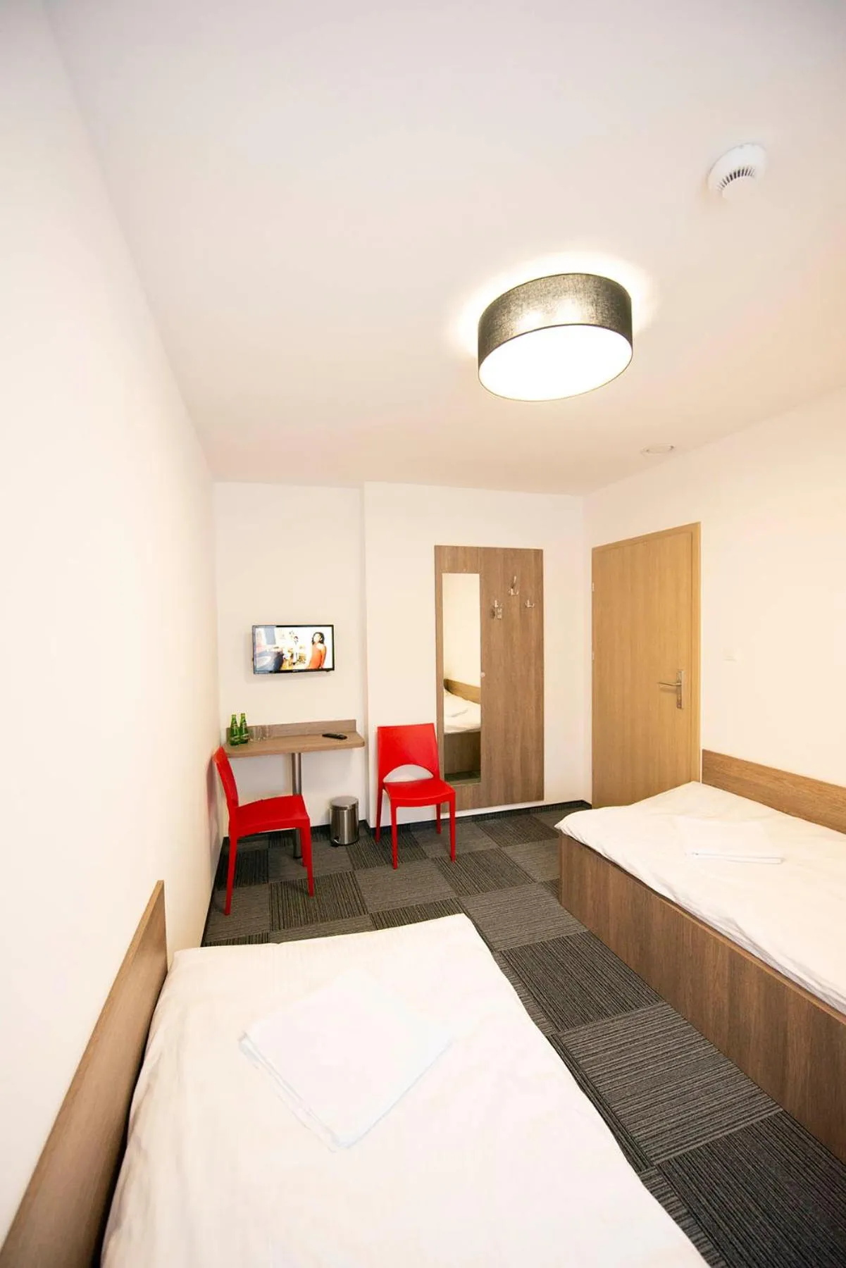 Photo of the whole room, Bed in Hostel SMS FREE PARKING