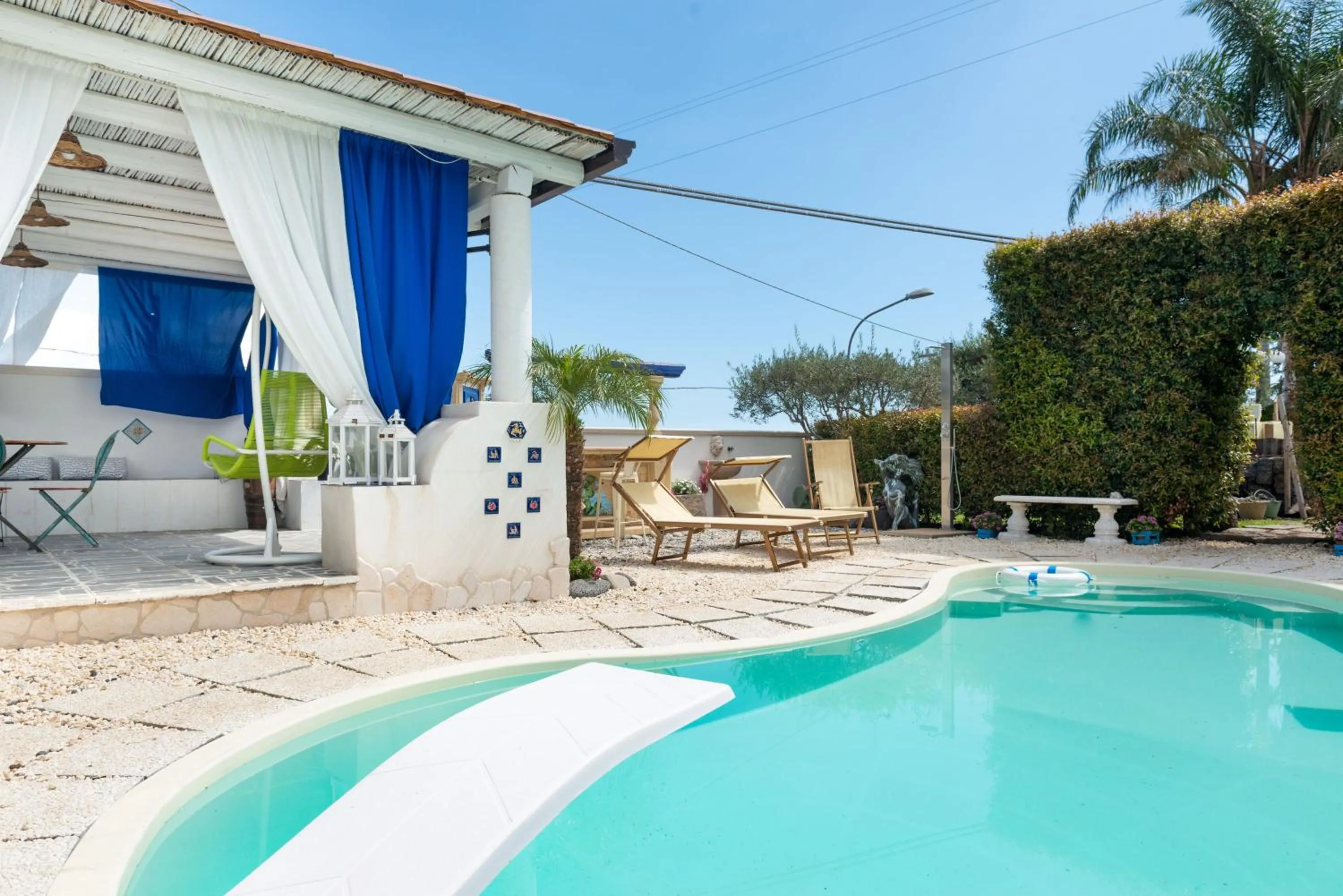 Swimming pool in Ai confini dell Etna 1
