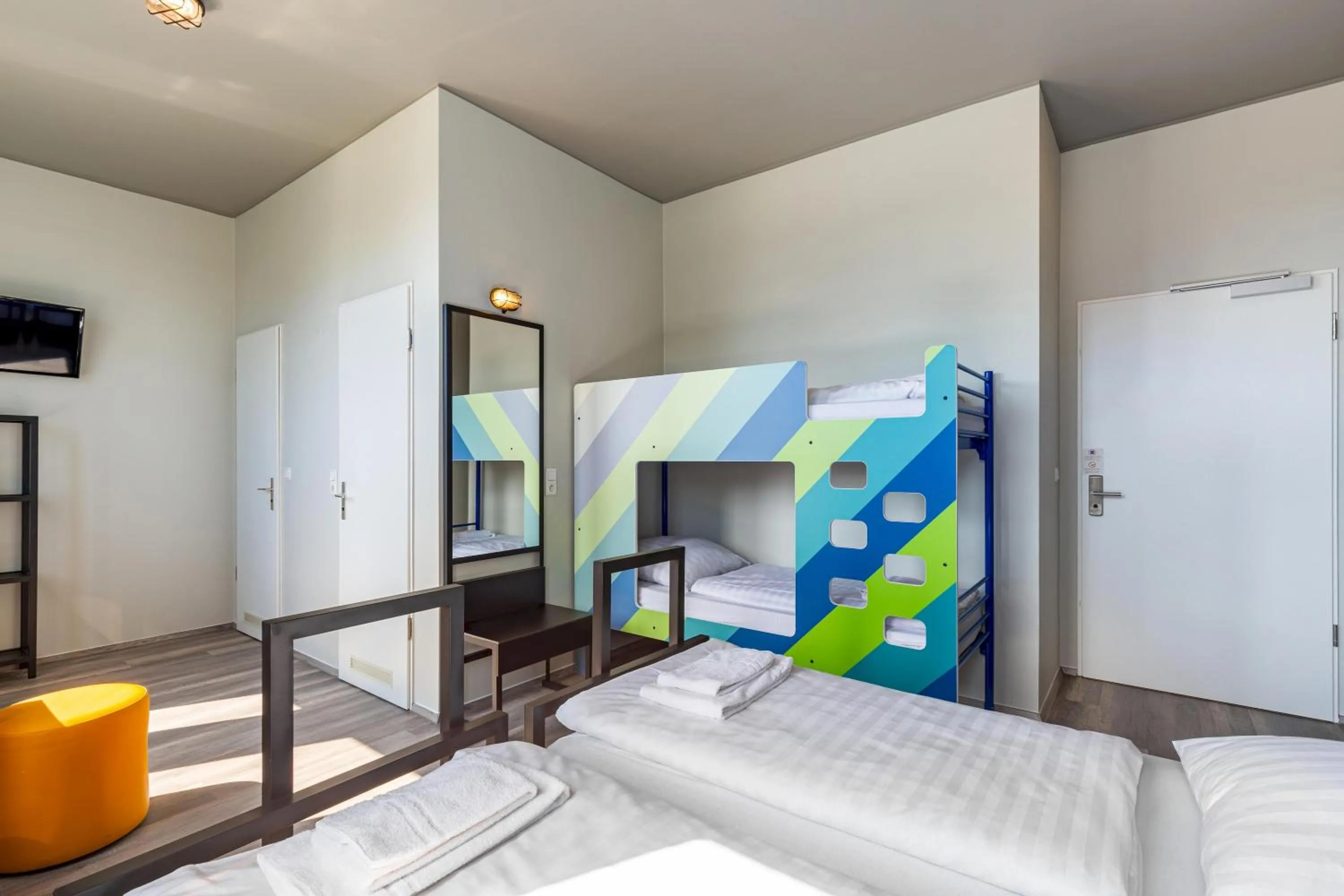 Photo of the whole room, Bed in a&o Aachen Hauptbahnhof