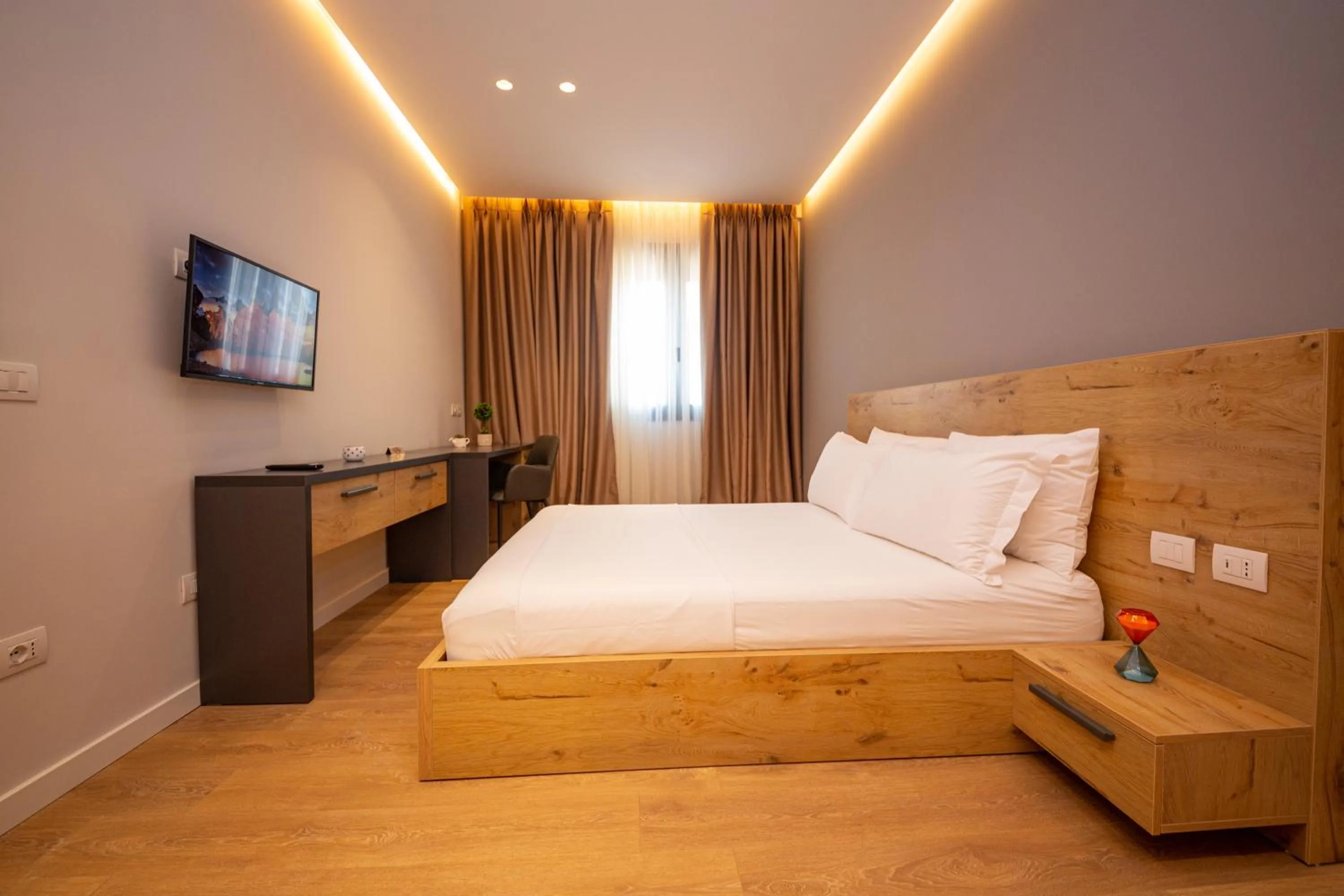 Bedroom, Bed in Central Chic Apartments