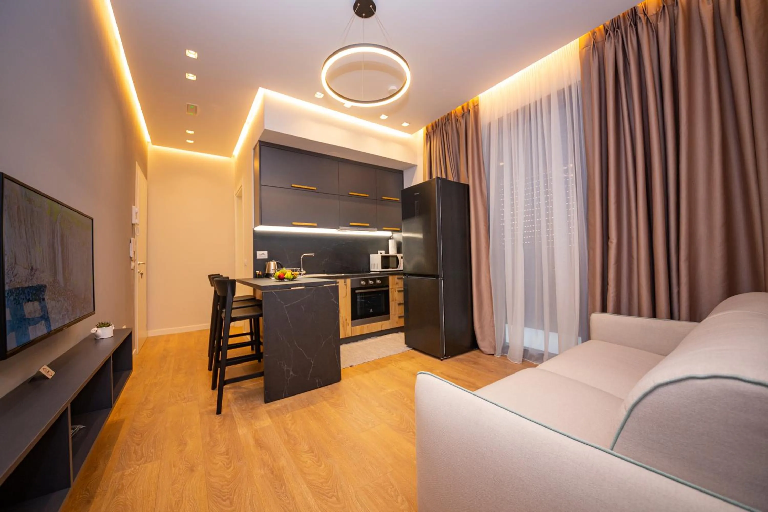 Kitchen or kitchenette, Bed in Central Chic Apartments
