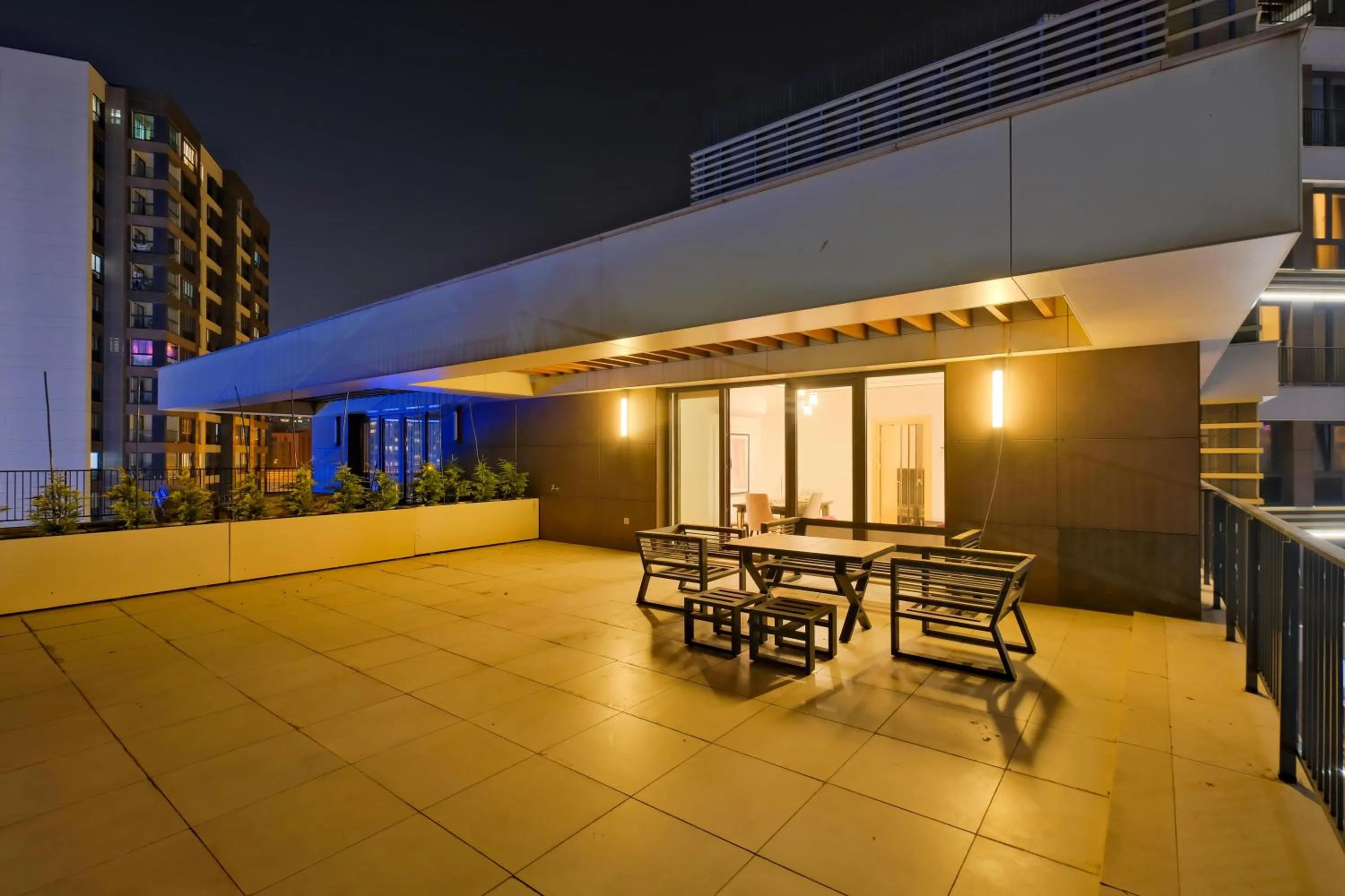 Patio in Grand Residence by NewInn