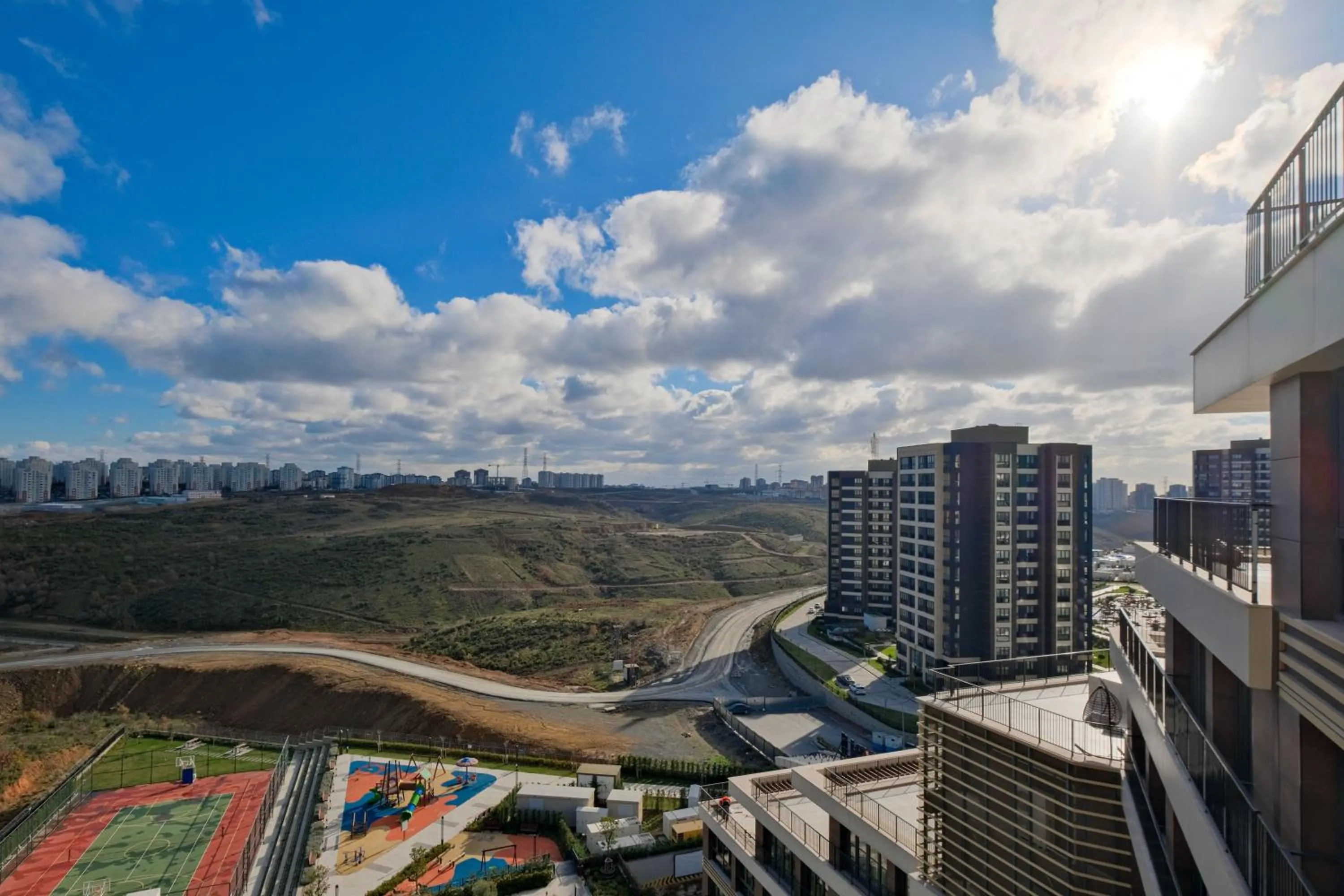 Day in Grand Residence by NewInn