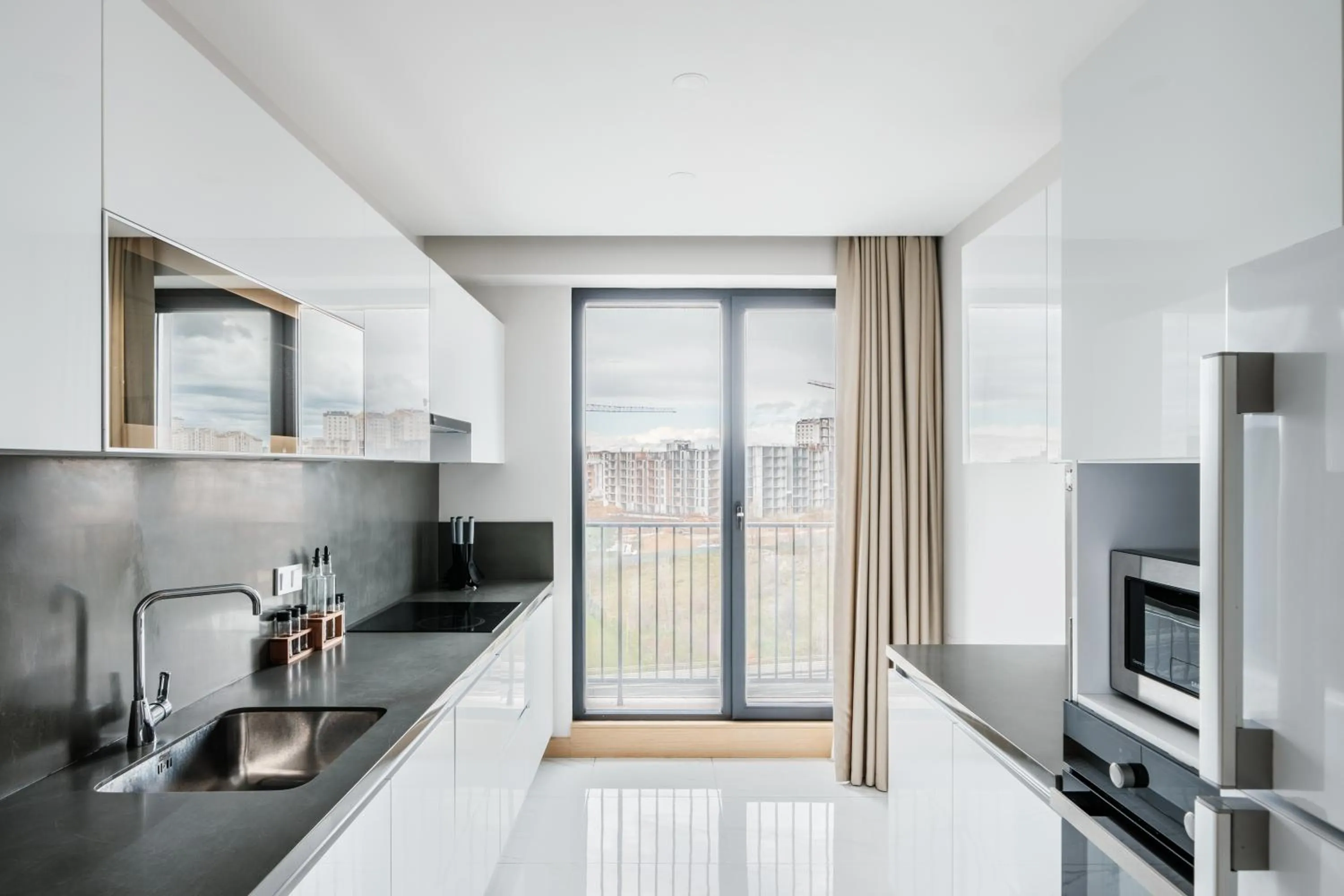 Kitchen or kitchenette in Grand Residence by NewInn