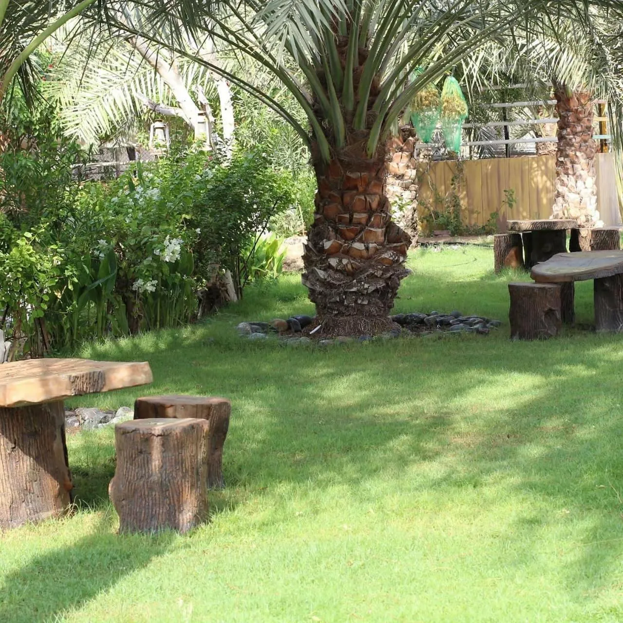Patio in Daraysh Hotel