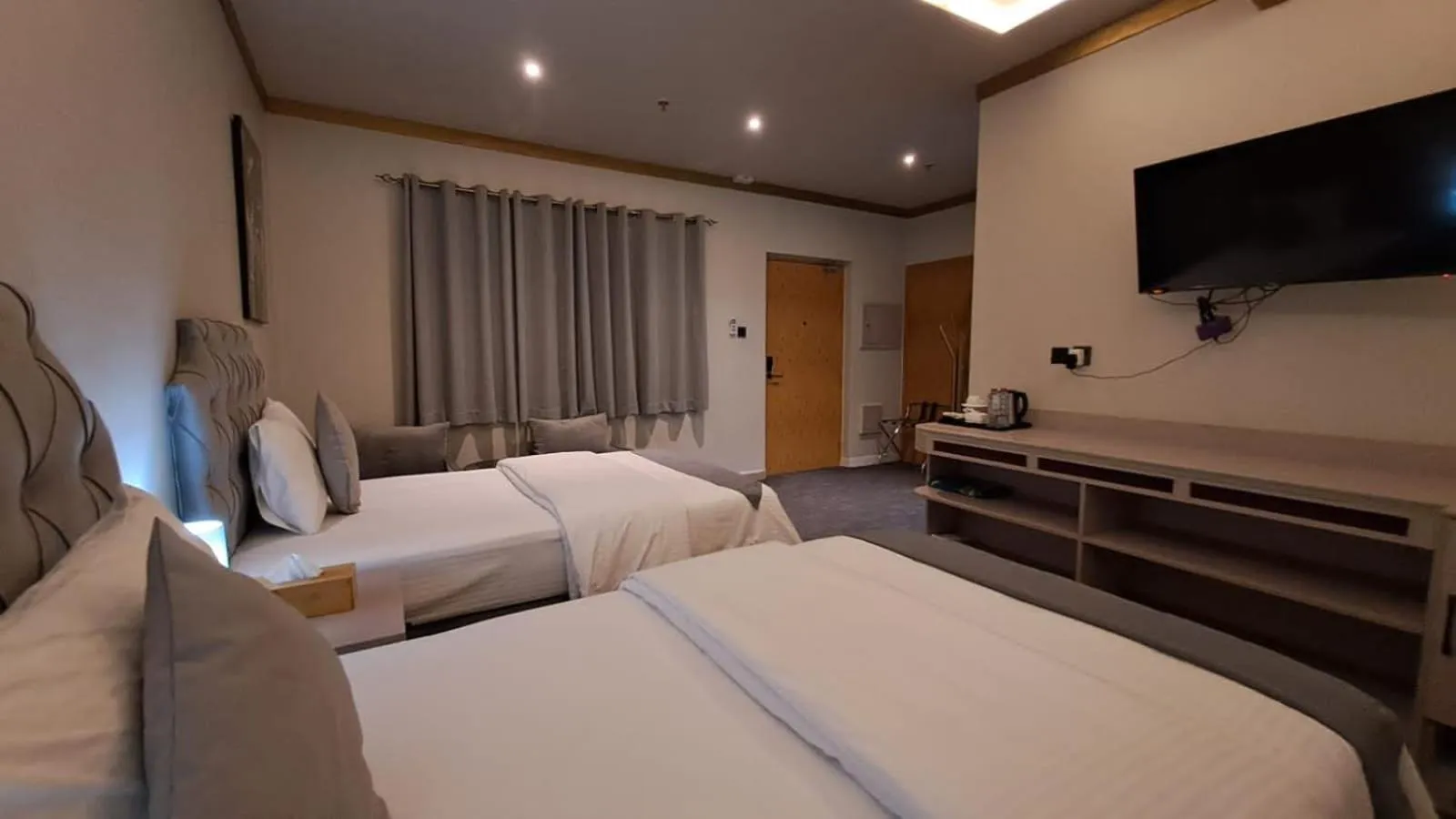 Bedroom, Bed in Daraysh Hotel