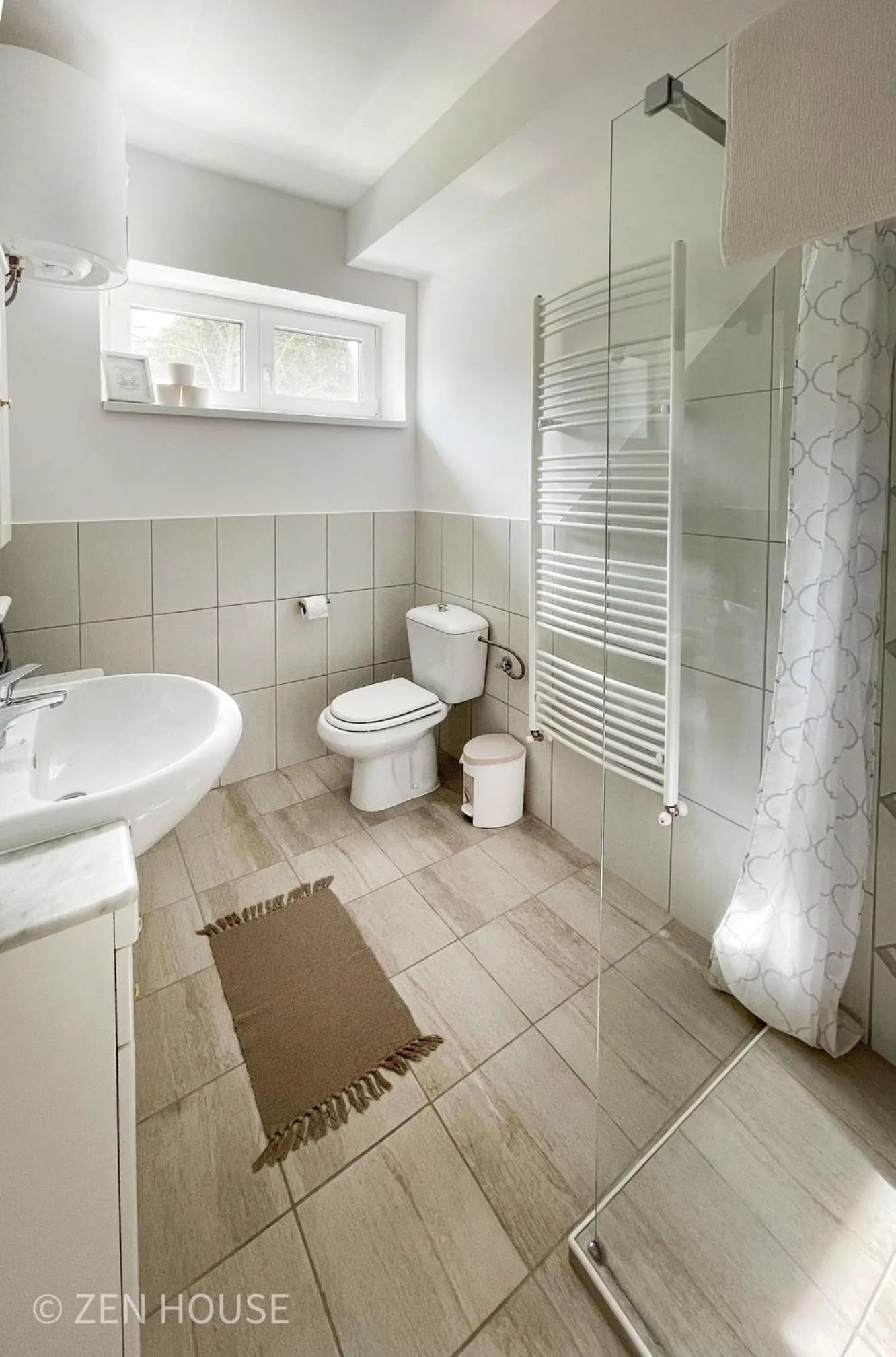 Shower in Zen House ADULT ONLY 16plus