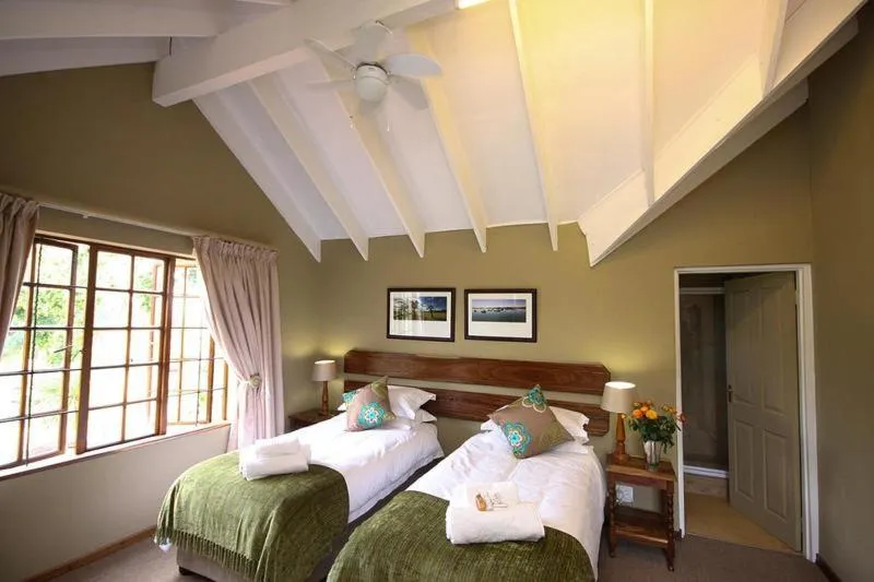 Property building, Bed in Bellstone B&B