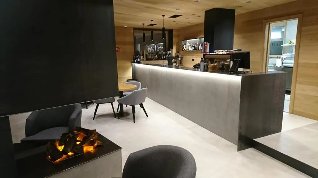 Lounge or bar in Vetta Alpine Relax