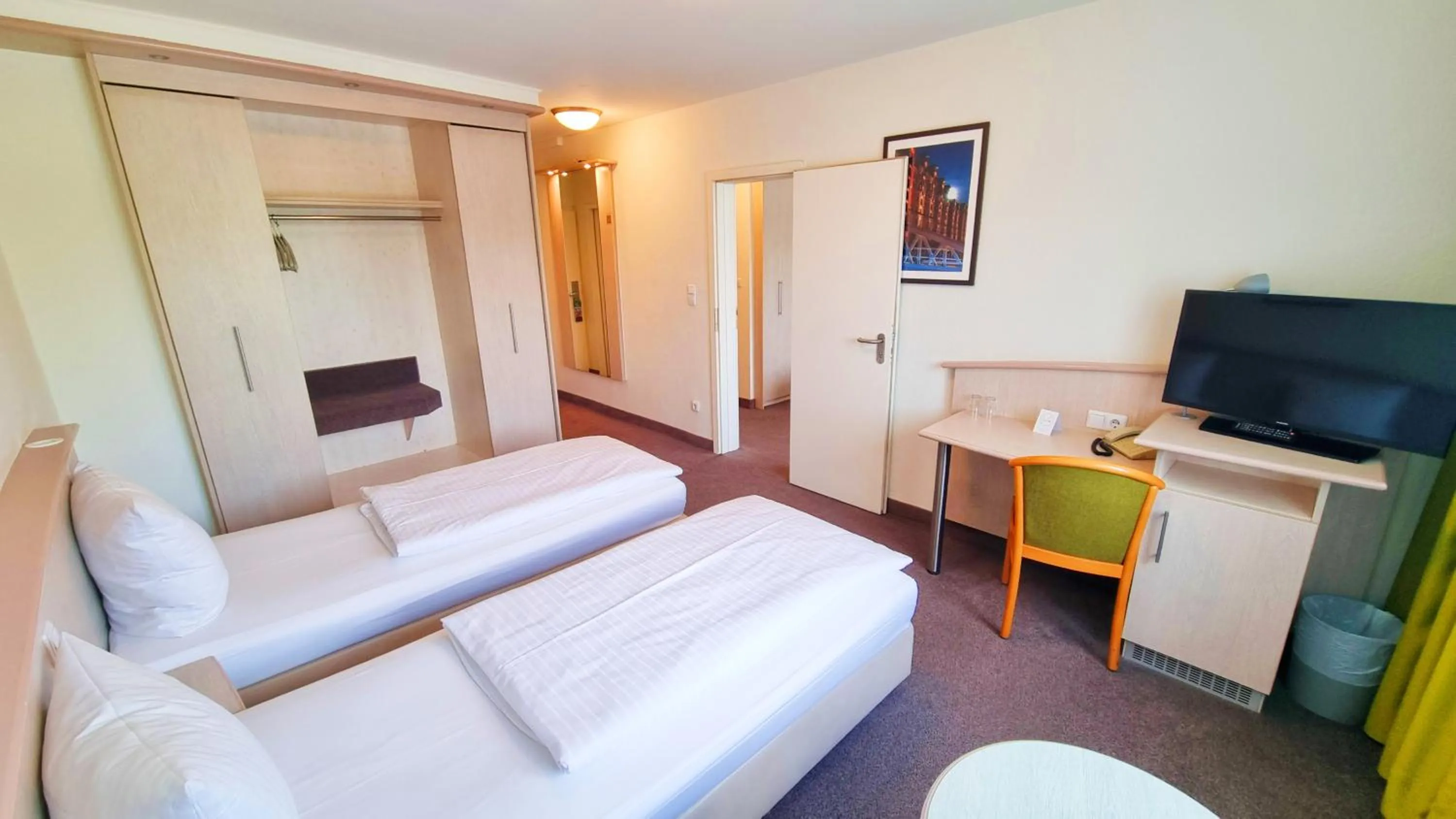 Photo of the whole room in Panorama Inn Hotel und Boardinghaus
