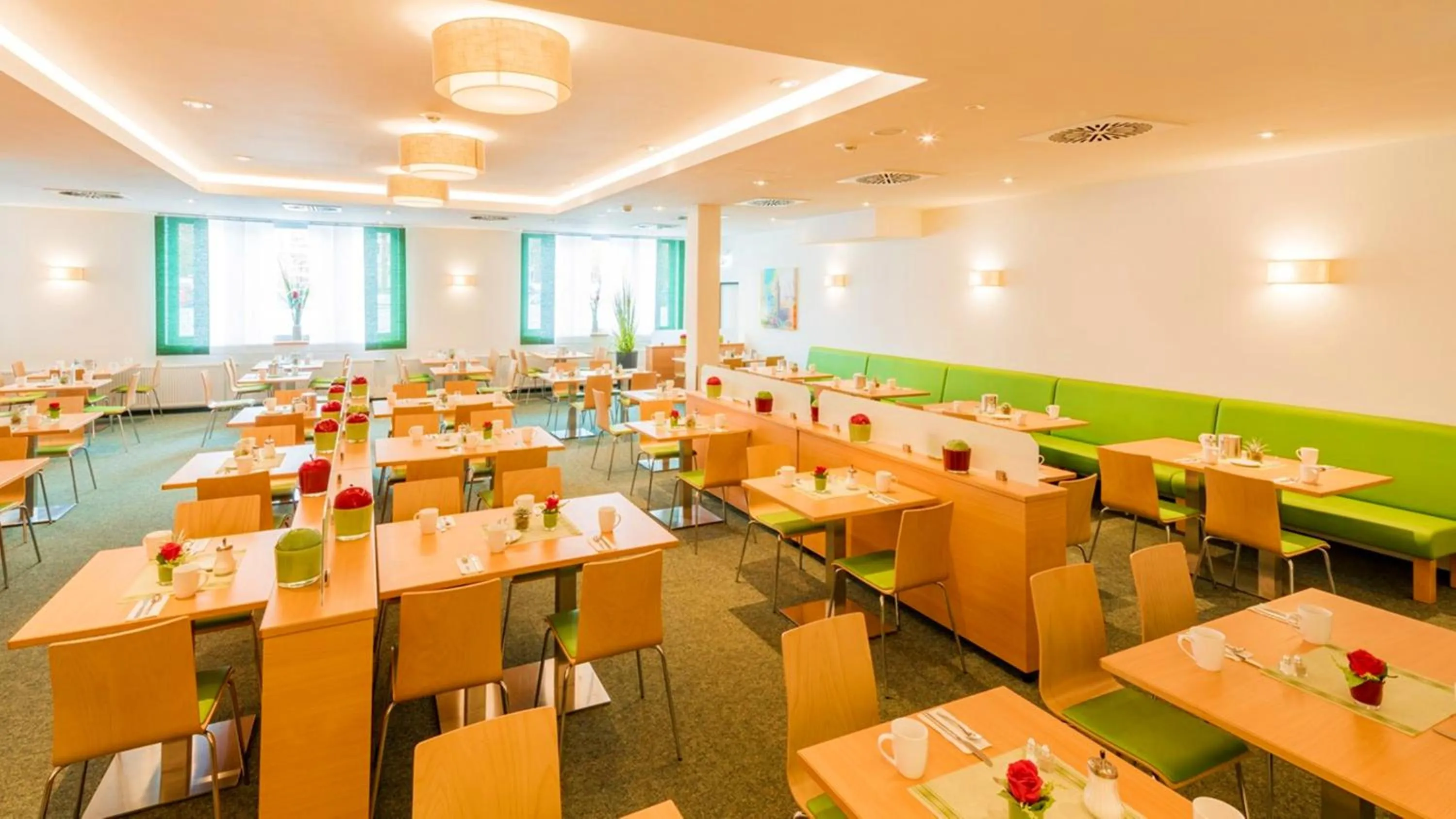Restaurant/places to eat in Panorama Inn Hotel und Boardinghaus