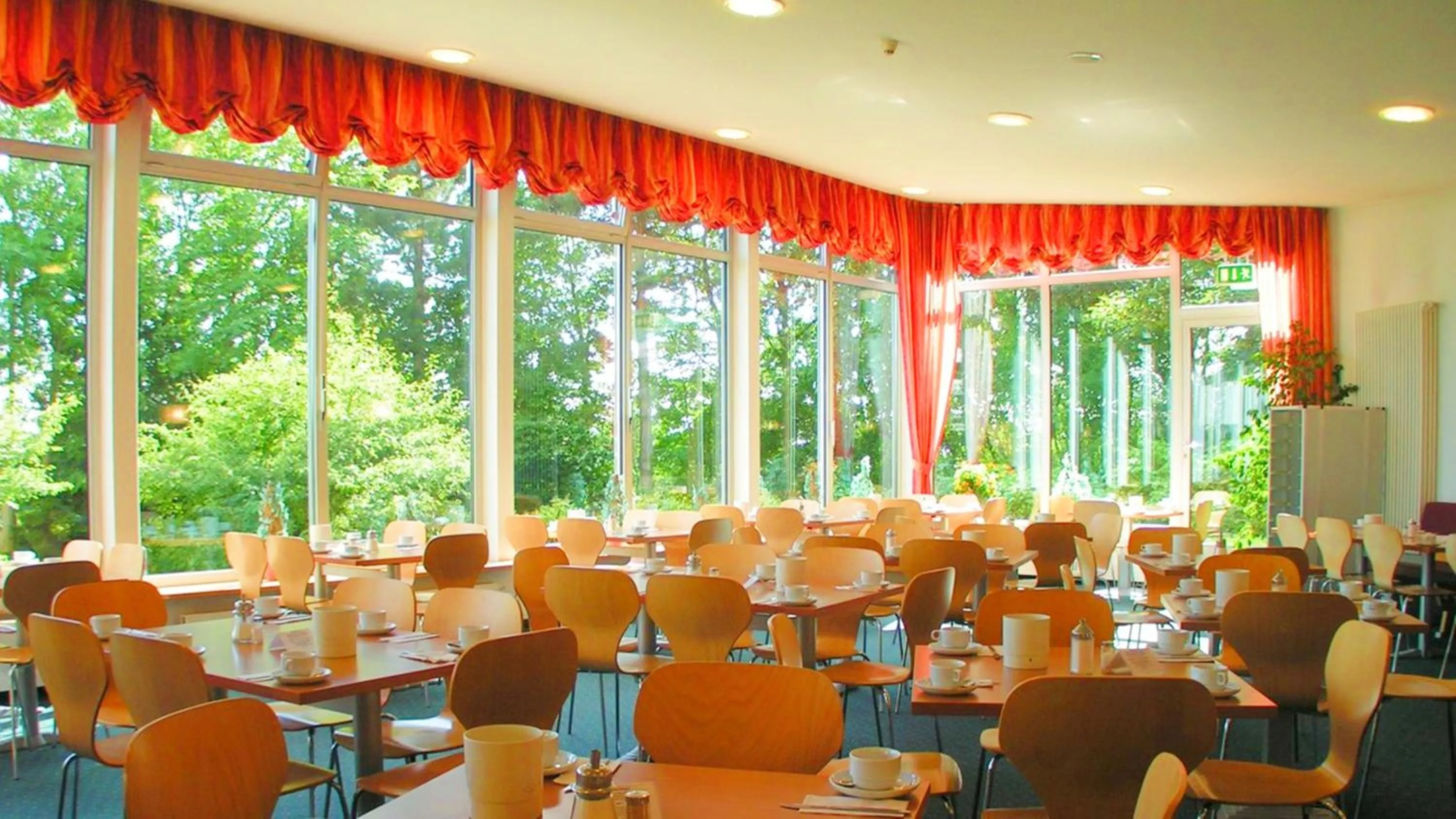 Restaurant/places to eat in Panorama Inn Hotel und Boardinghaus