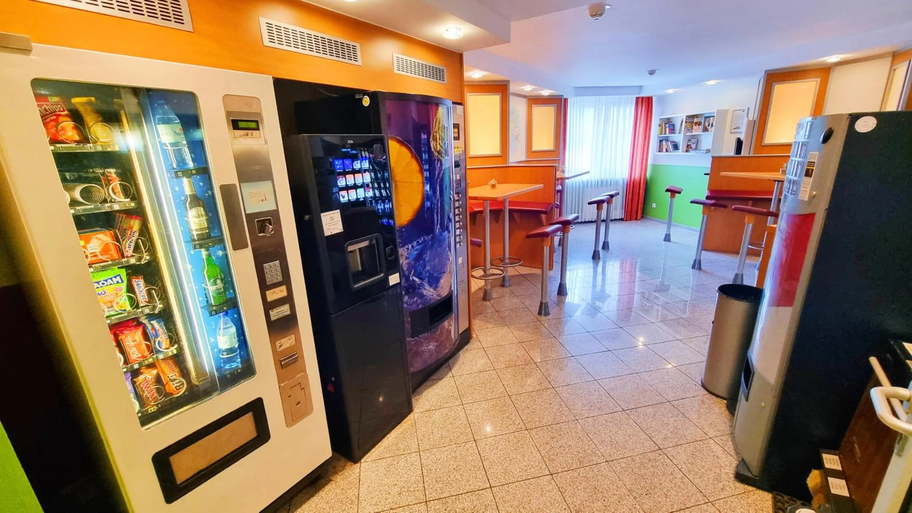 Seating area in Panorama Inn Hotel und Boardinghaus
