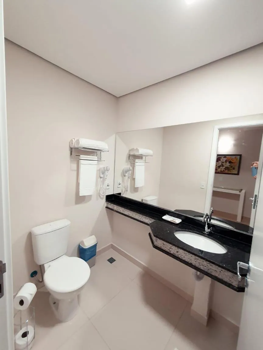 Comfort Triple Room - single occupancy in Charles Hotel