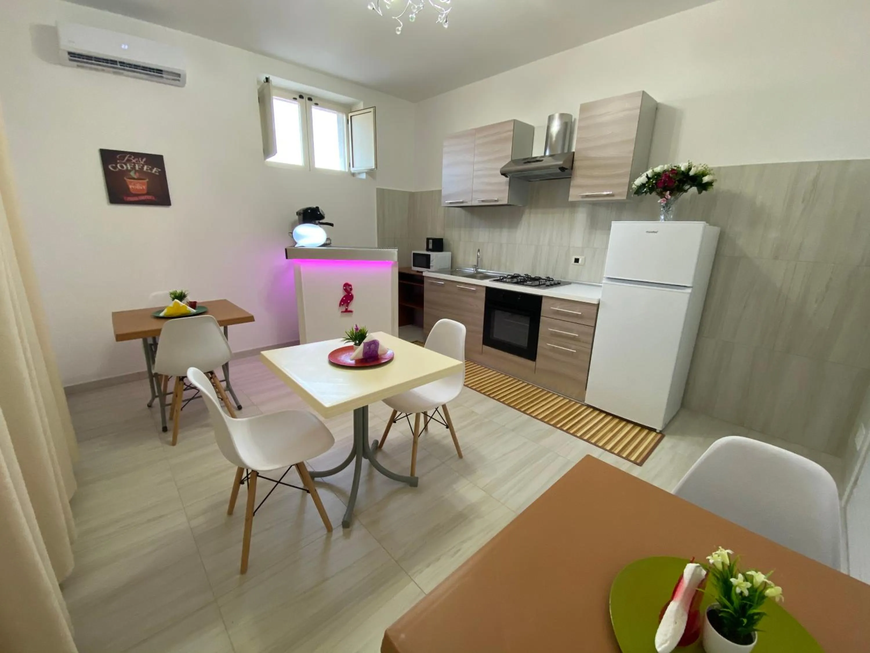 Kitchen or kitchenette in B&B Enjoy Happyness