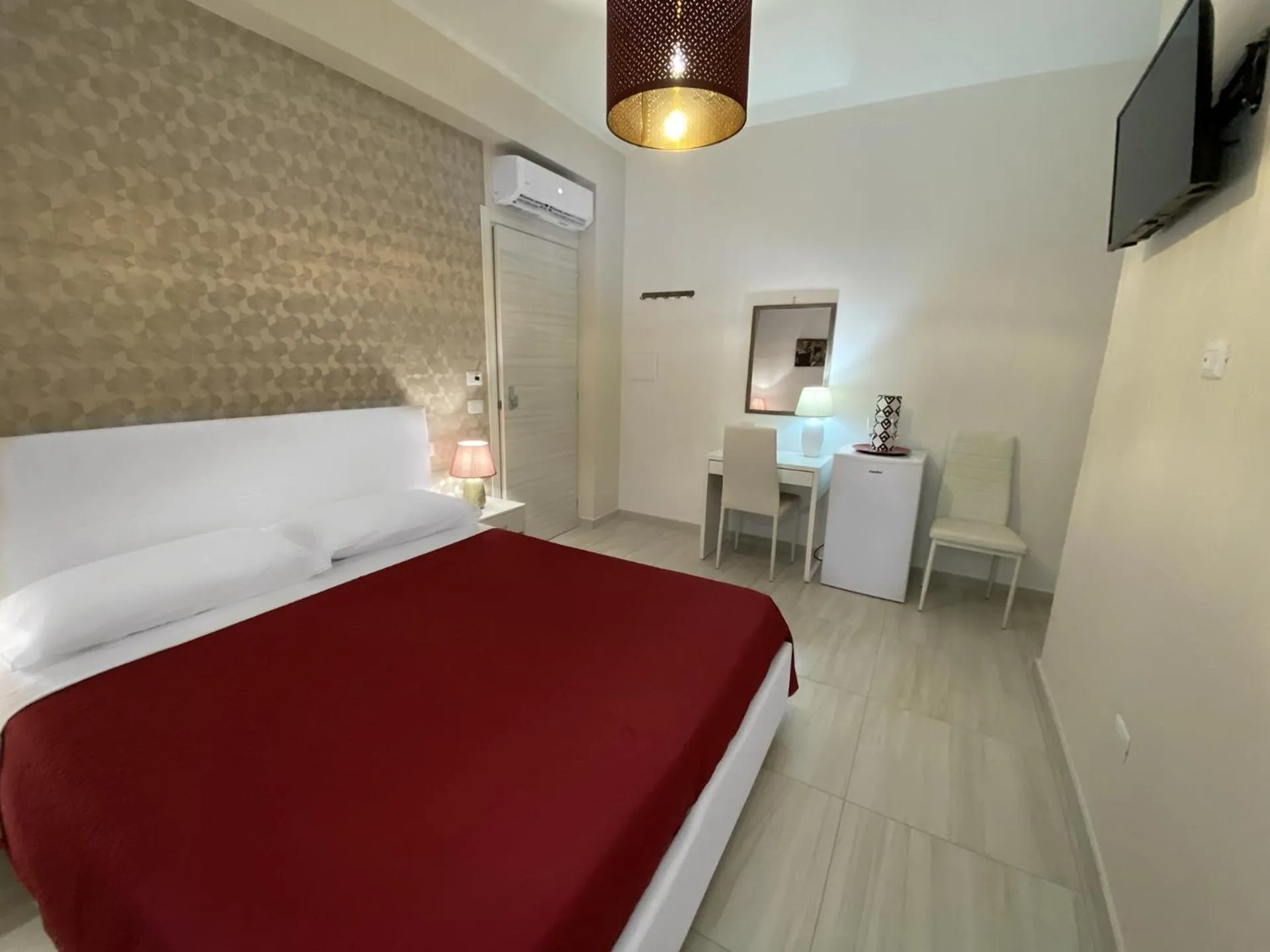 Bed in B&B Enjoy Happyness