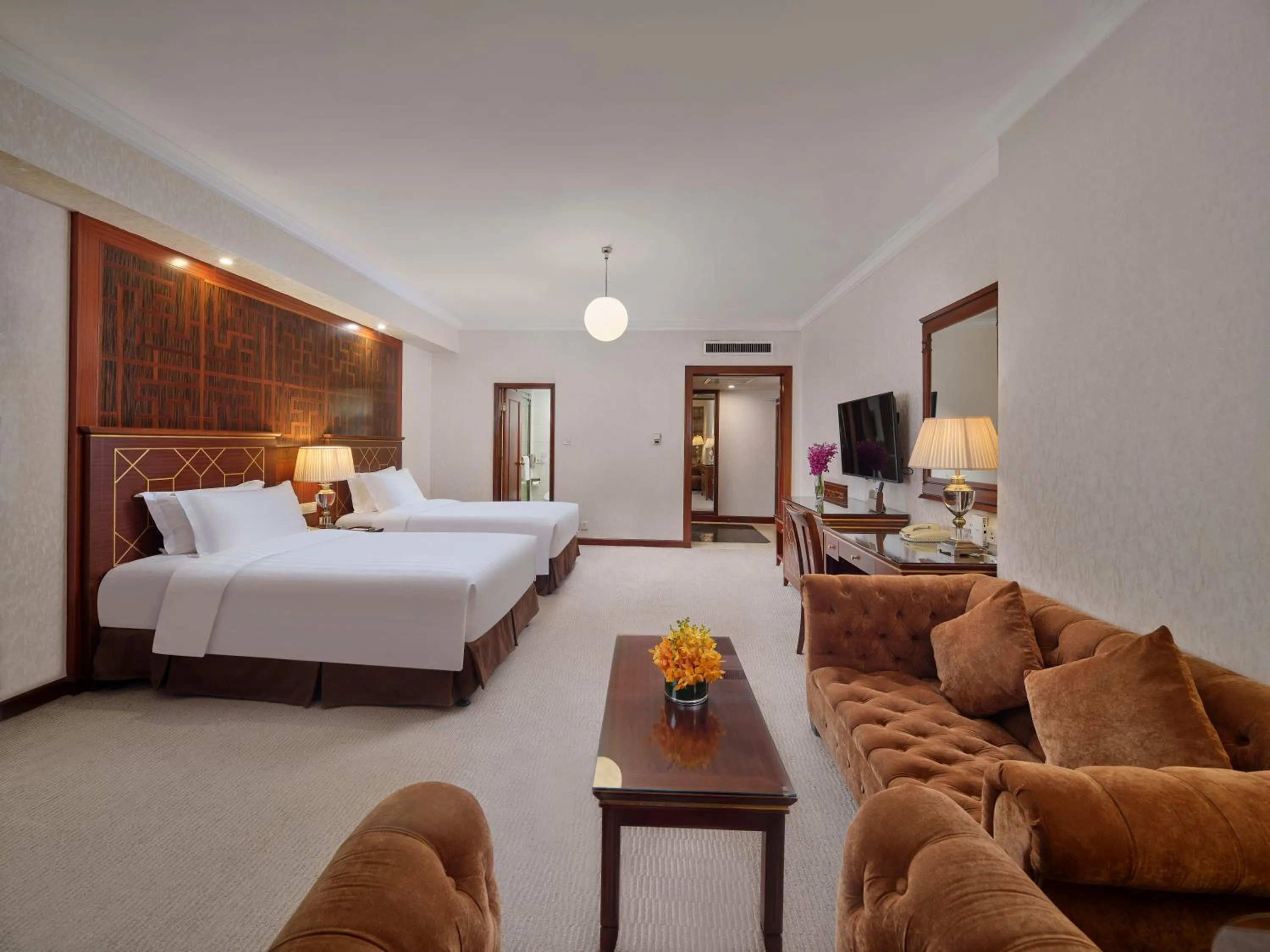 Bedroom, Bed in Shanghai Park Hotel - Hudec Excellent Historical Building - Priority Access for Classic Butterfly Cookies Without queuing to guests